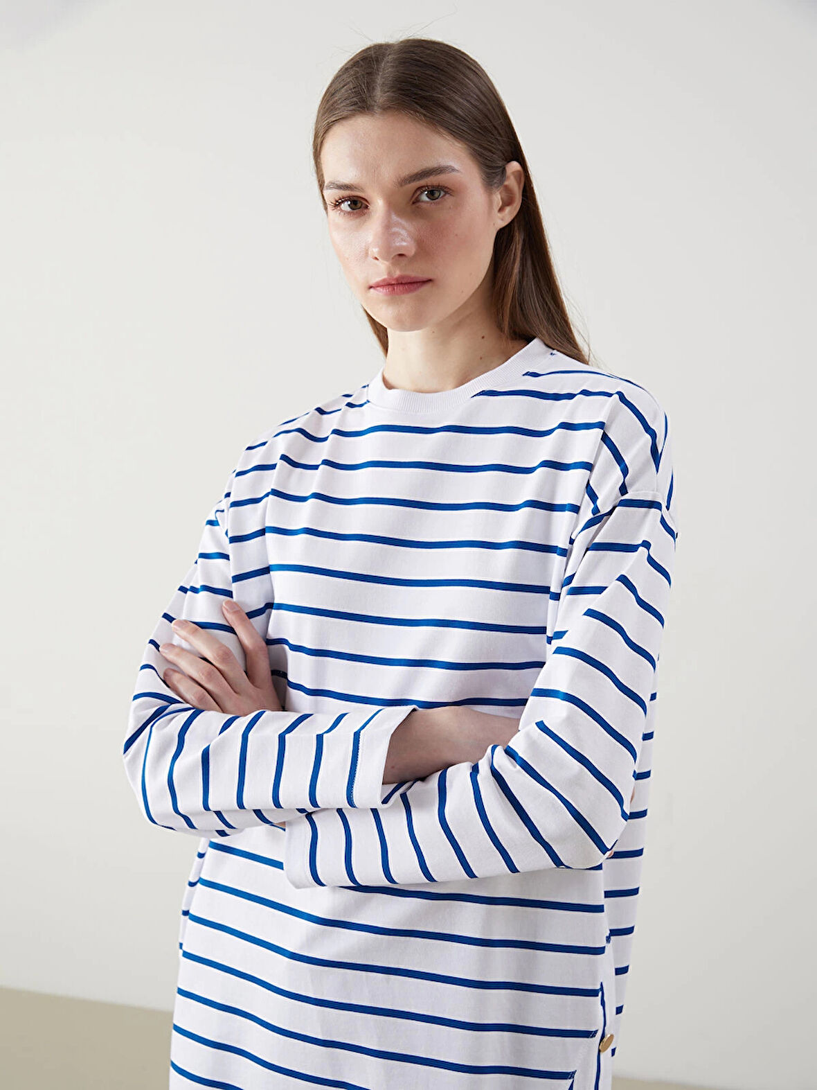 LCW Modest Mavi Bisiklet Yaka Çizgili Kadın Sweatshirt Tunik