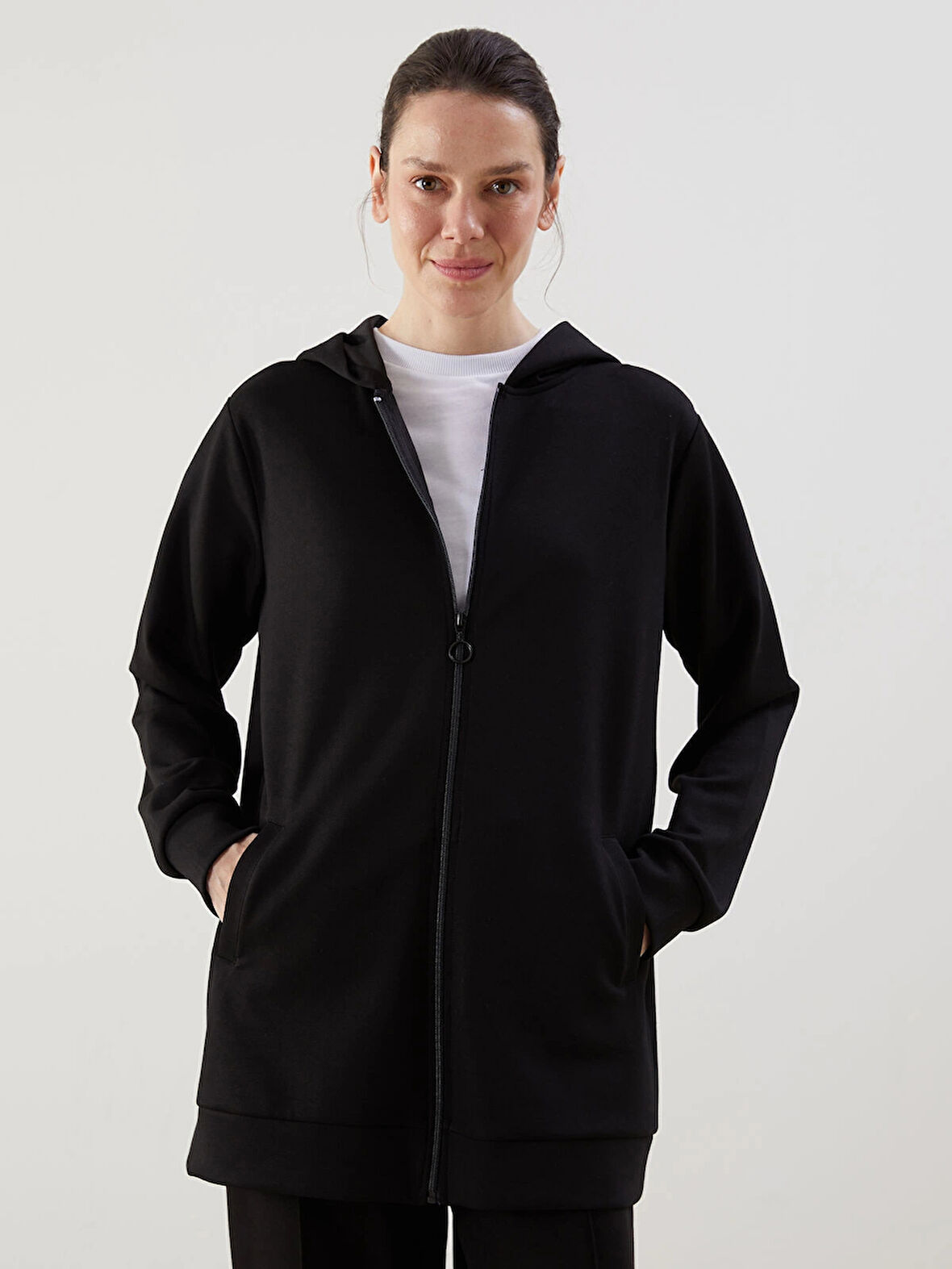 LCWAIKIKI Classic Siyah Kapüşonlu Oversize Kadın Fermuarlı Sweatshirt