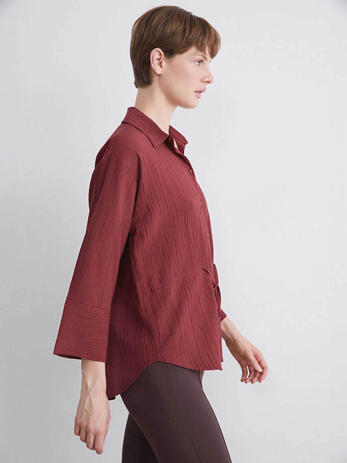 LCWAIKIKI Classic Kırmızı Büyük Beden Dokulu Kadın Gömlek