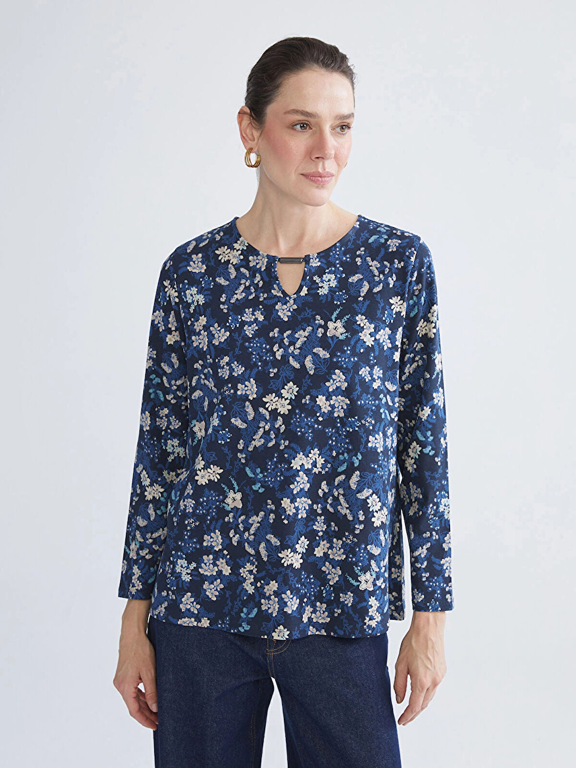 LCW Grace Lacivert Bisiklet Yaka Çiçekli Bluz