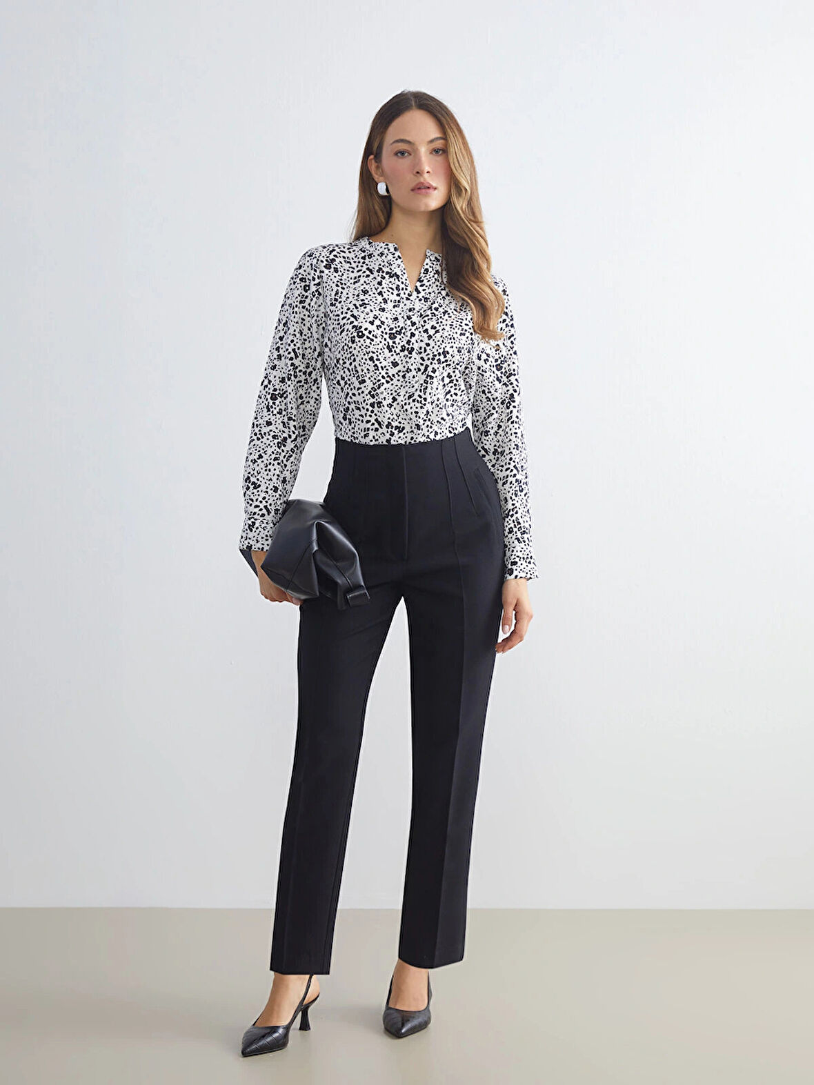 LCWAIKIKI Classic Siyah Büyük Beden Standart Fit Kadın Cigarette Pantolon