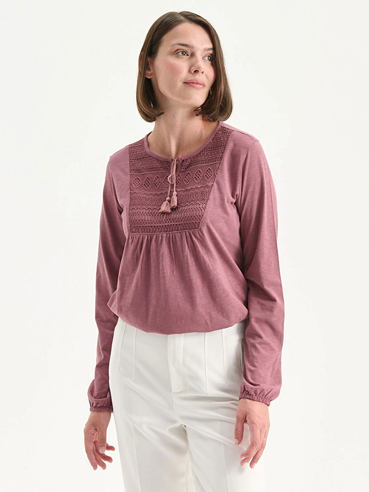 LCW Grace Pembe Bağlamalı Yaka Nakışlı Bluz