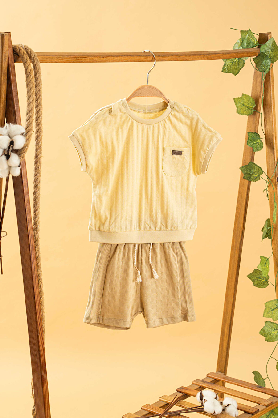 Bebek Çocuk Pamuklu Kısa Kollu Şortlu 2'li Takım Trend Moda Alt Üst Takım