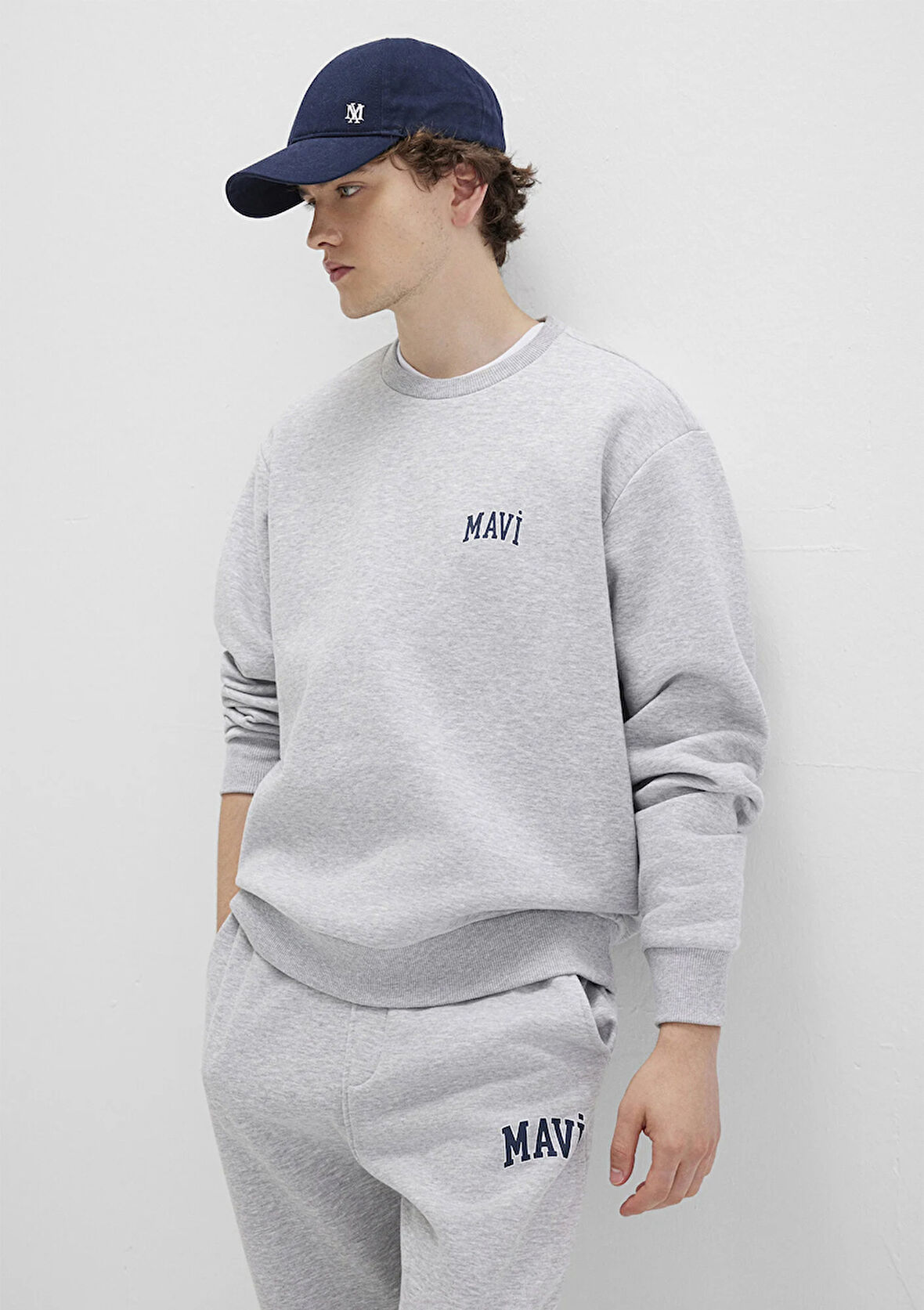 Mavi Logo Baskılı Gri Sweatshirt 0611716-80018