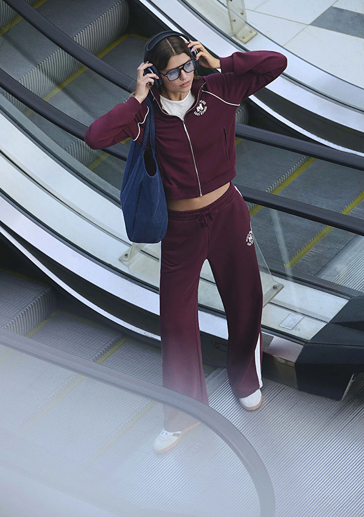 Biye Detaylı Fermuarlı Bordo Sweatshirt 1S10365-70393