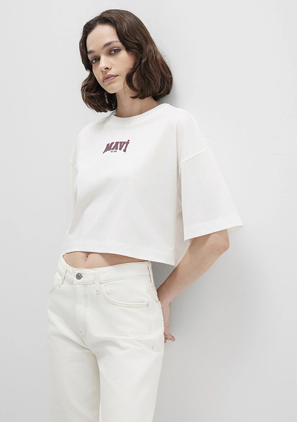 Mavi Logo Baskılı Ekru Crop Tişört 1613411-70057