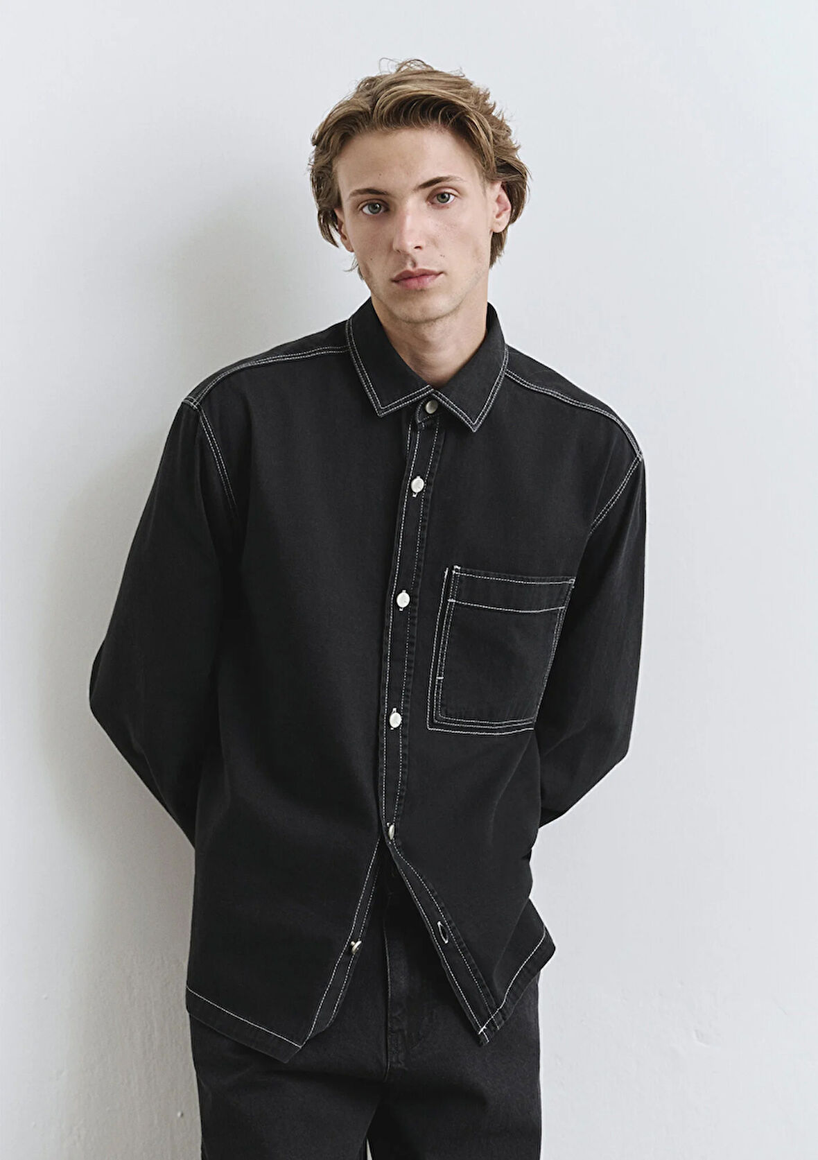 Dikiş Detaylı Siyah Gömlek 0211688-90850