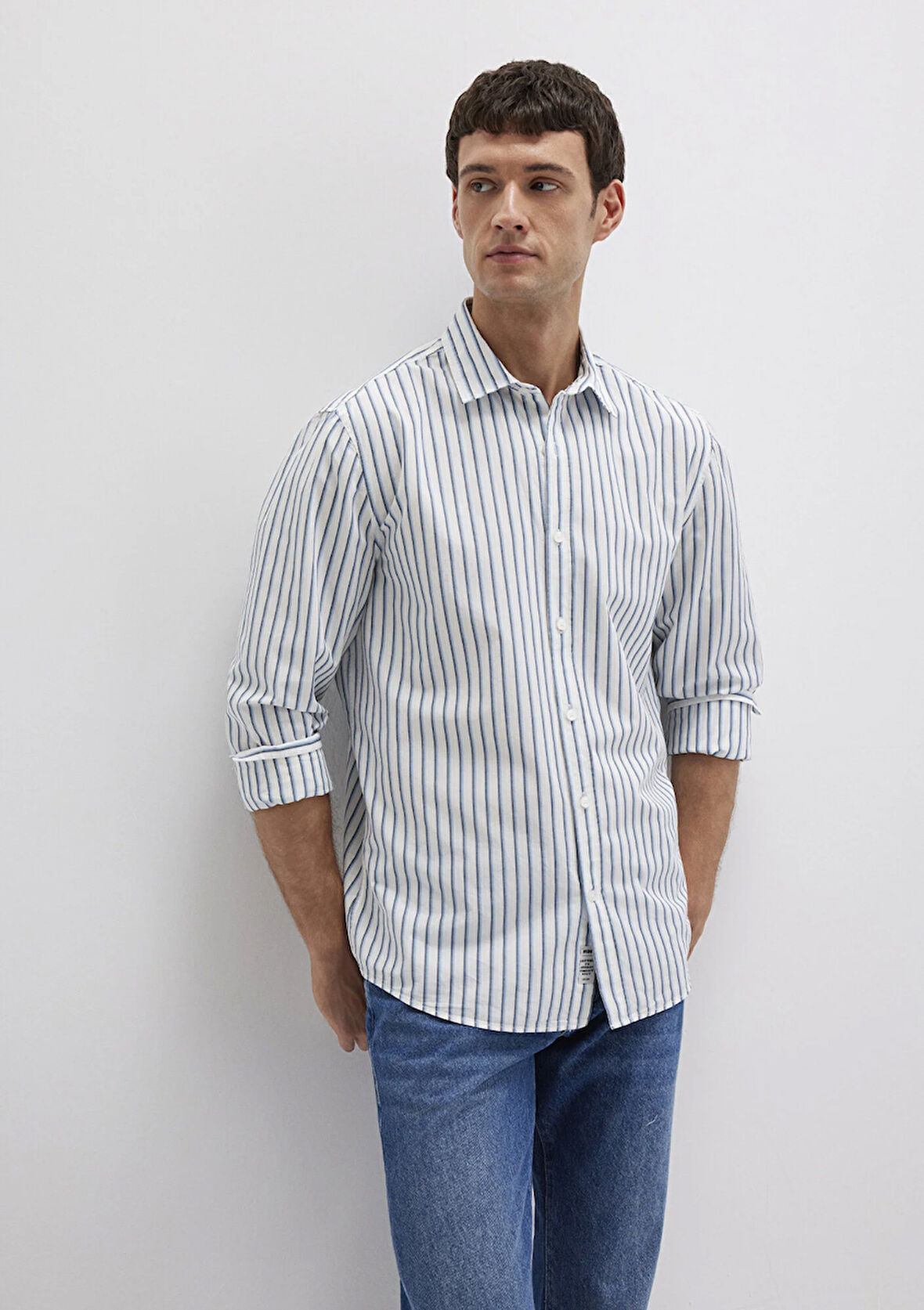 Mavi Çizgili Beyaz Gömlek 0211705-90928