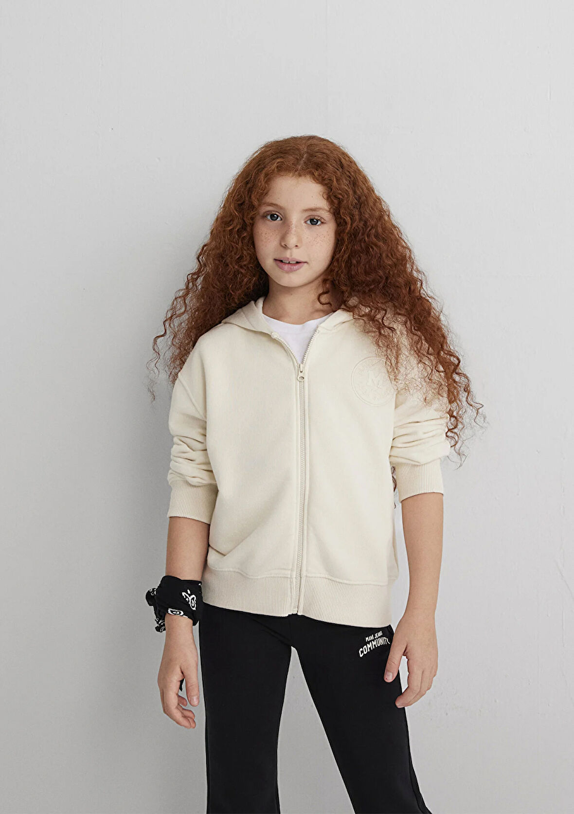 Mavi Patch Logo Fermuarlı Bej Sweatshirt 7S10144-70072