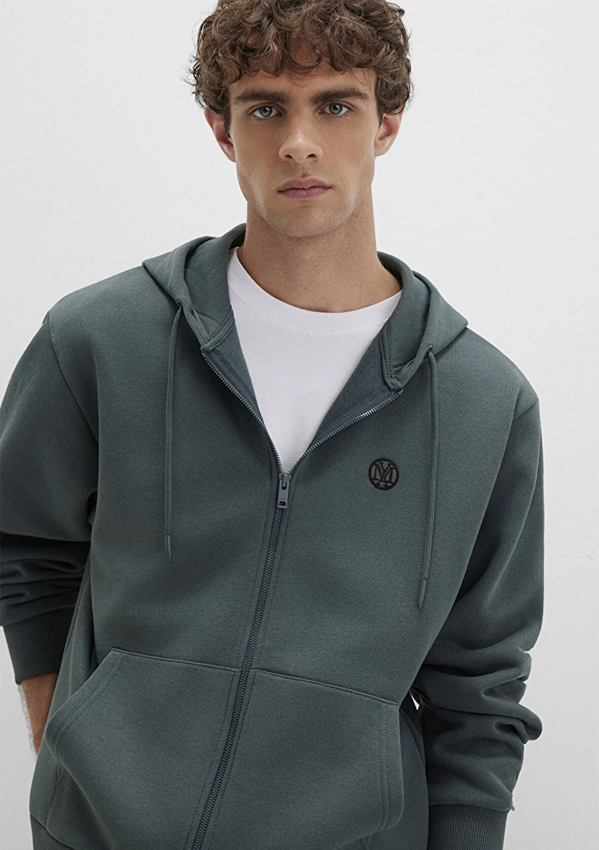 Mavi Logolu Kapüşonlu Fermuarlı Yeşil Sweatshirt 066979-71598