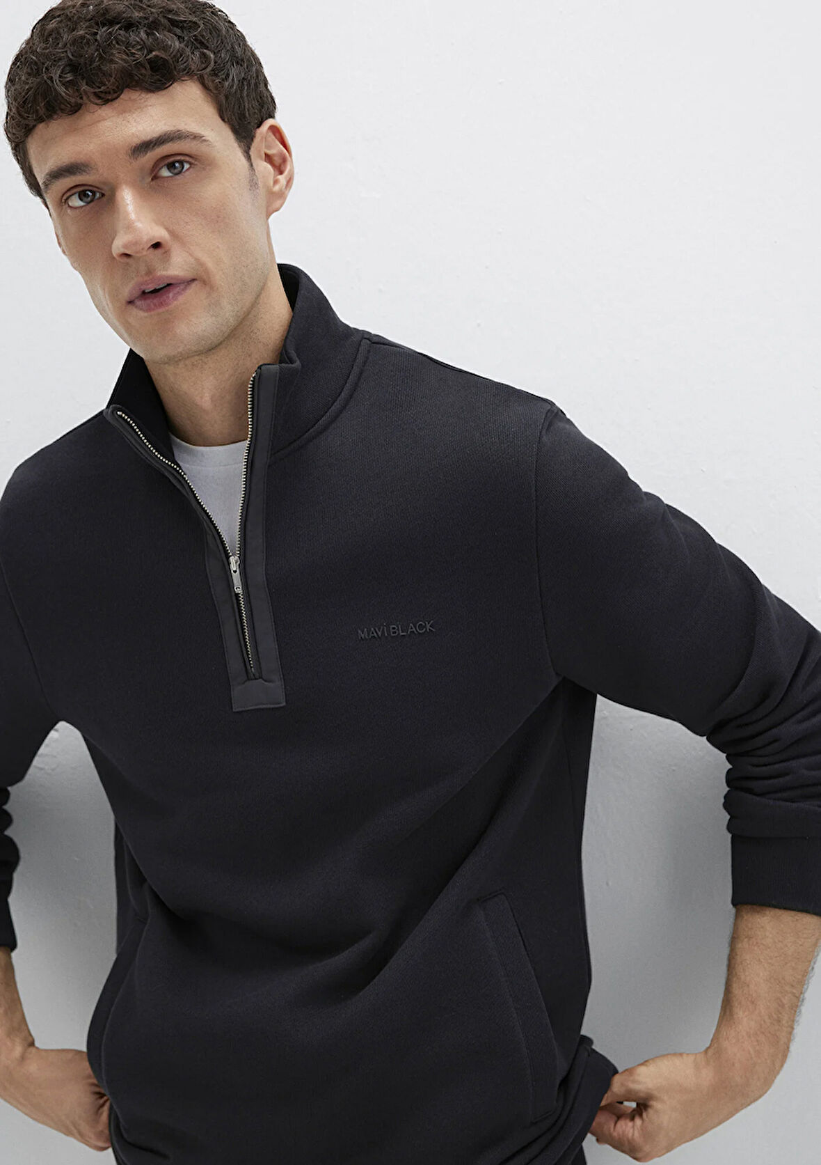 Yarı Fermuarlı Siyah Sweatshirt 0S10477-900