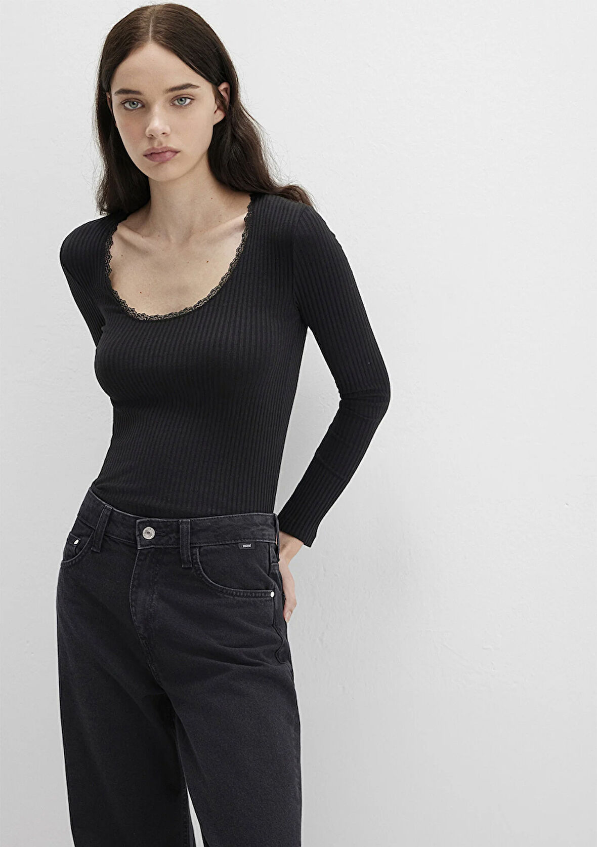 Siyah Uzun Kollu Tişört 1613616-900