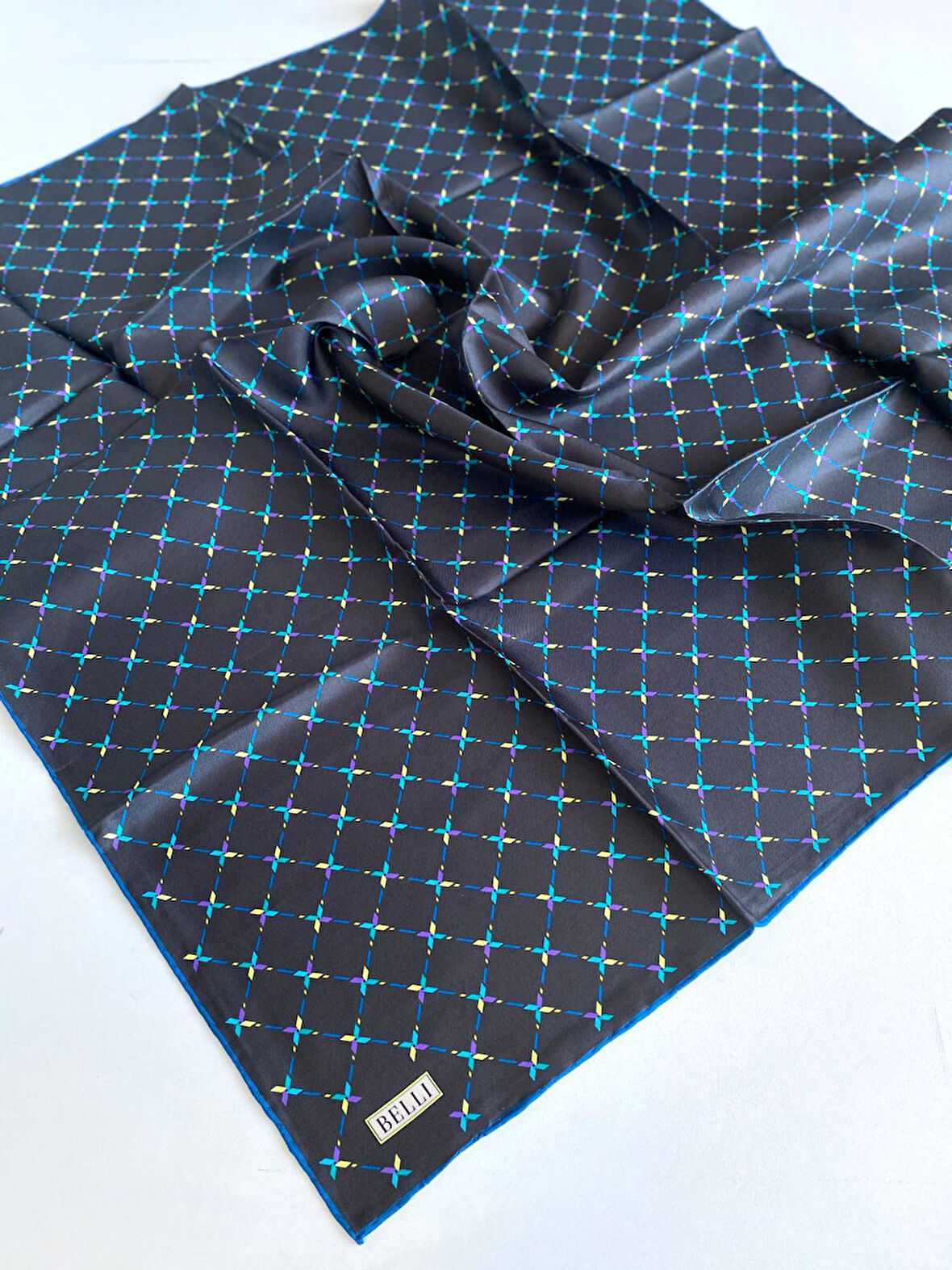 Belli Tivil Saf İpek Eşarp 4048-84 Füme Karışık Desen 