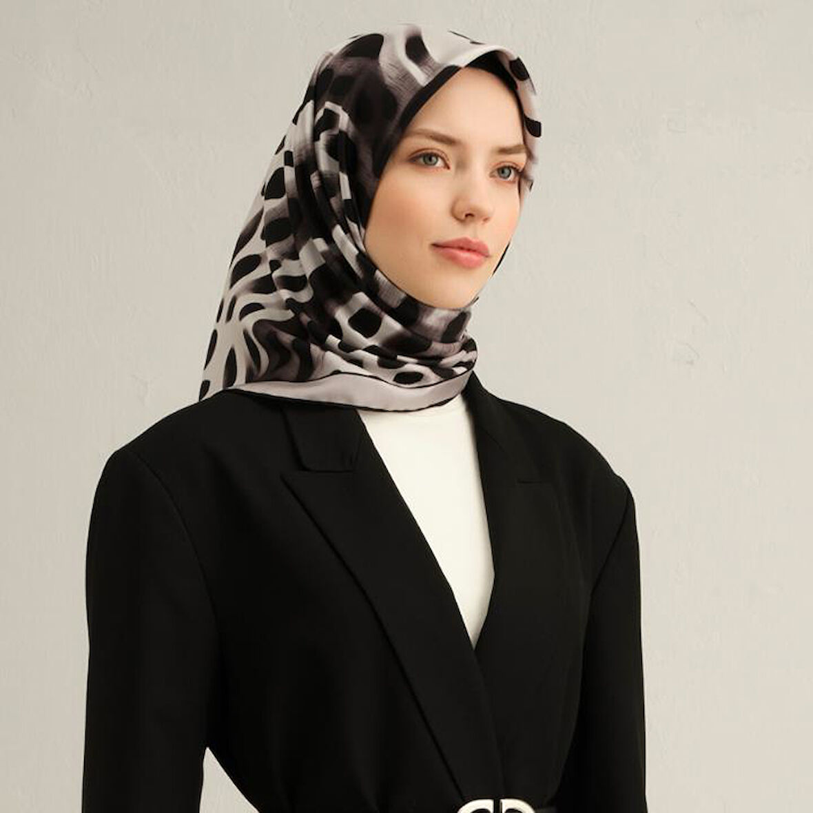 Armine E25YA9320D02 32 Dj Saf İpek Eşarp 9320D (T)