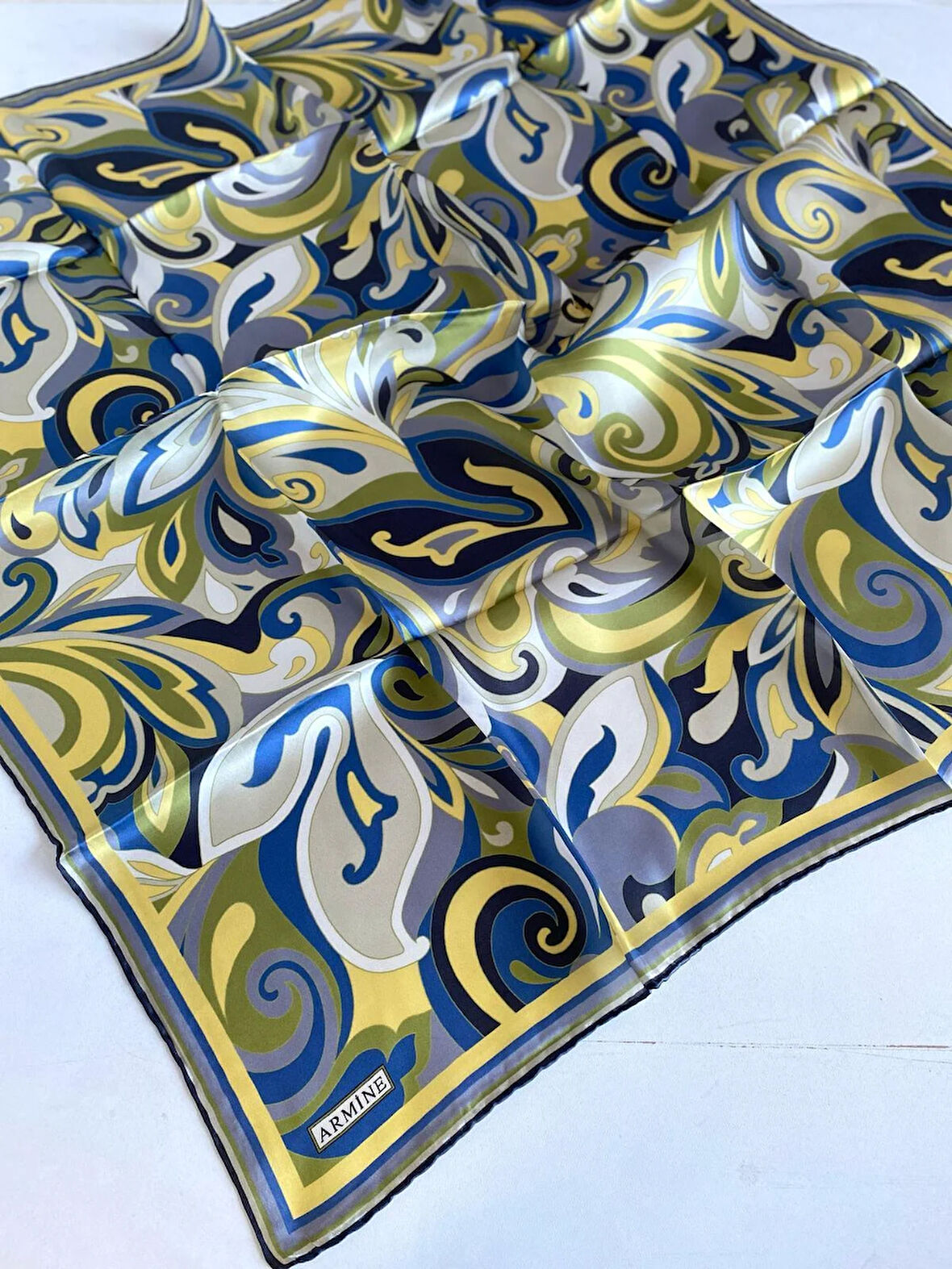 Armine Tivil İpek Eşarp 9323-80 Yeşil Karışık Desen 