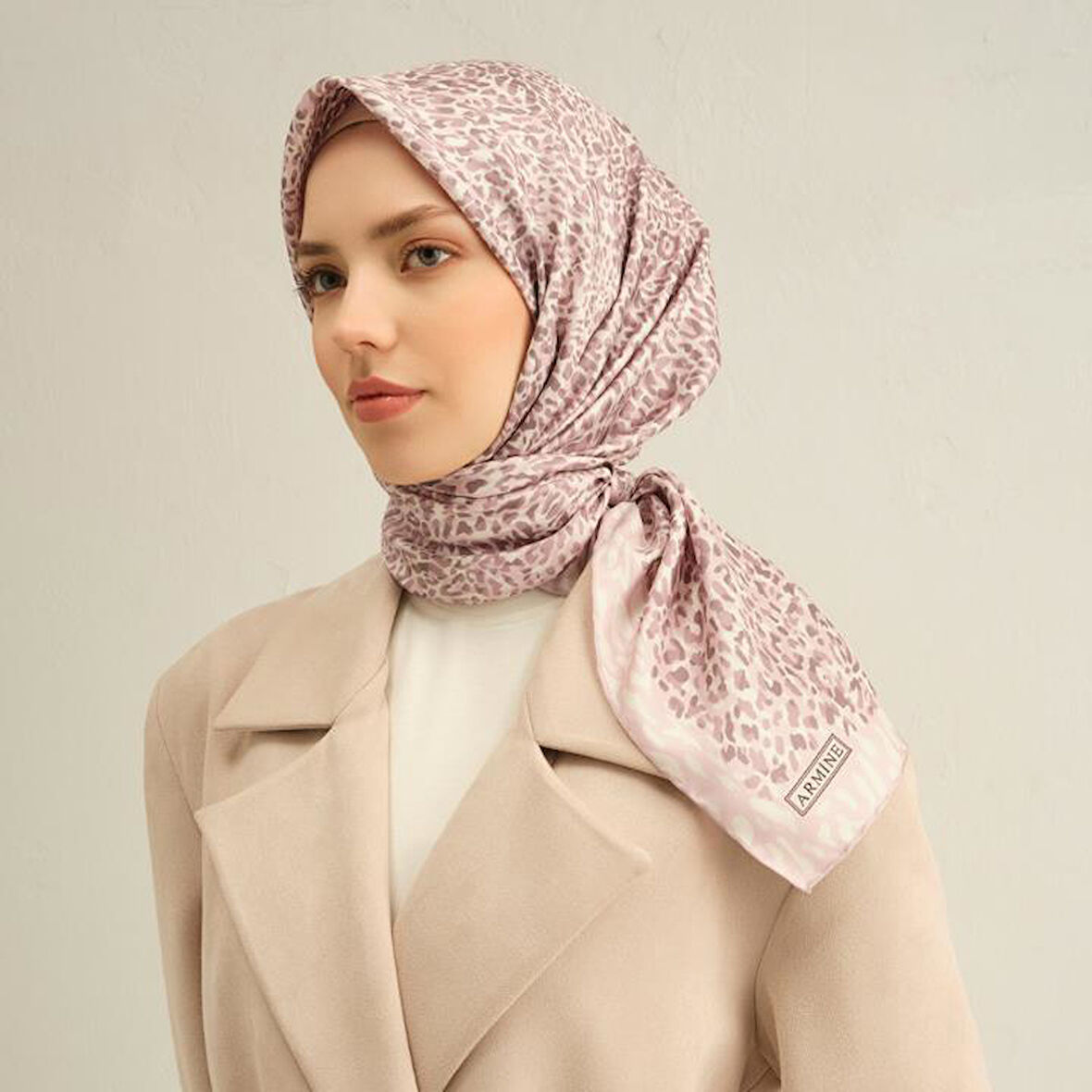 Armine E25YA9352D02 82 Dj Saf İpek Eşarp 9352D (T)