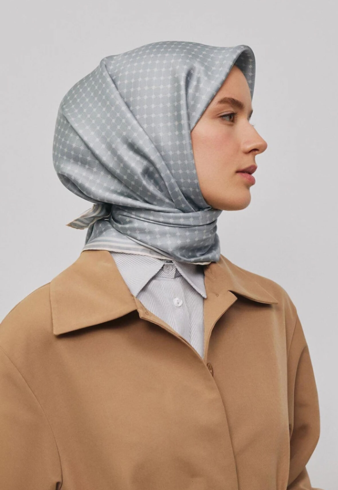 Armine Tivil İpek Eşarp 9345-82 Açık Mavi Karışık Desen 