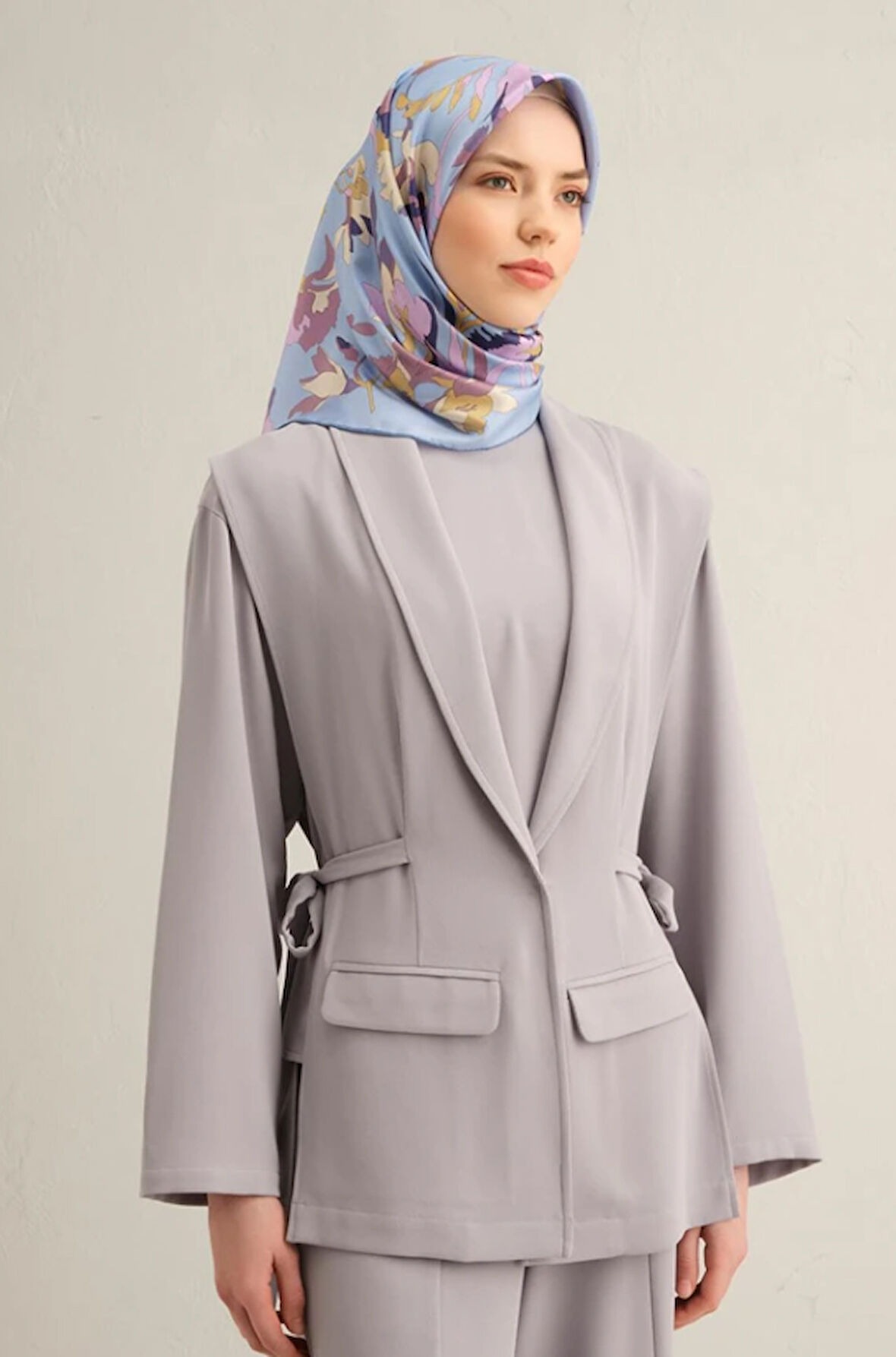 Armine Tivil İpek Eşarp 9342-32 Mavi Karışık Desen 