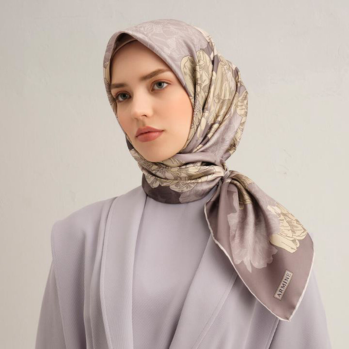 Armine E25YA9330D01 35 Dj Saf İpek Eşarp 9330D (T)
