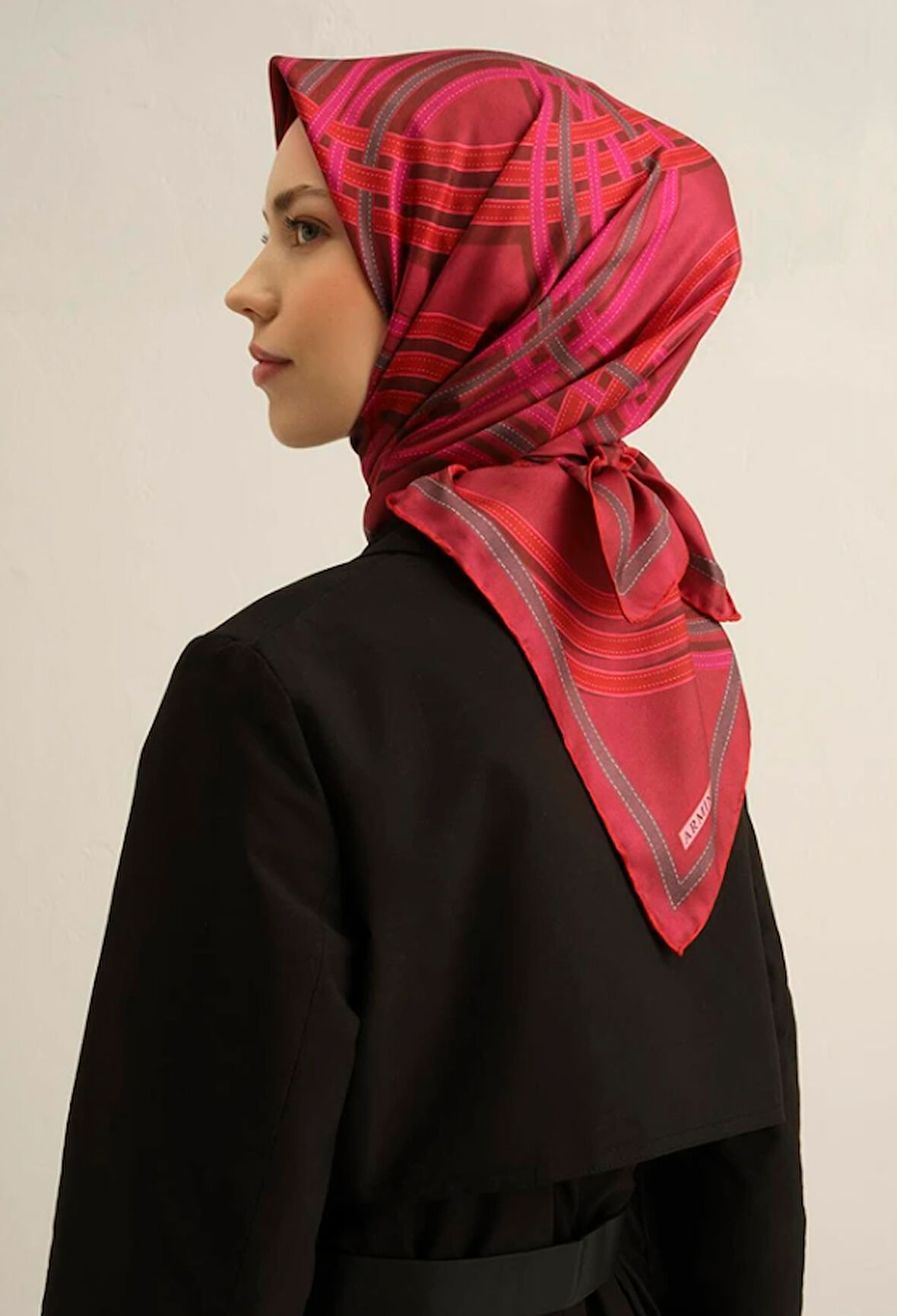 Armine Tivil İpek Eşarp 9333-83 Pembe Karışık Desen 