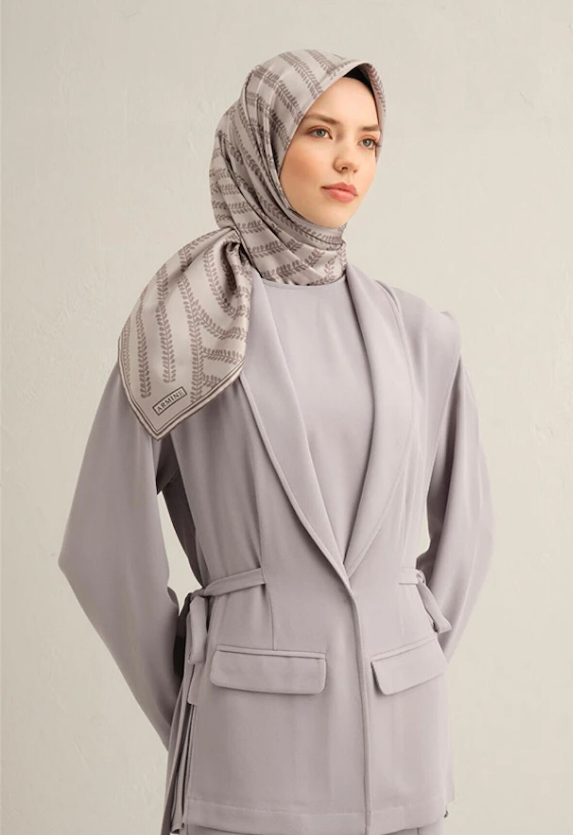 Armine Tivil İpek Eşarp 9351-51 Gri Karışık Desen 