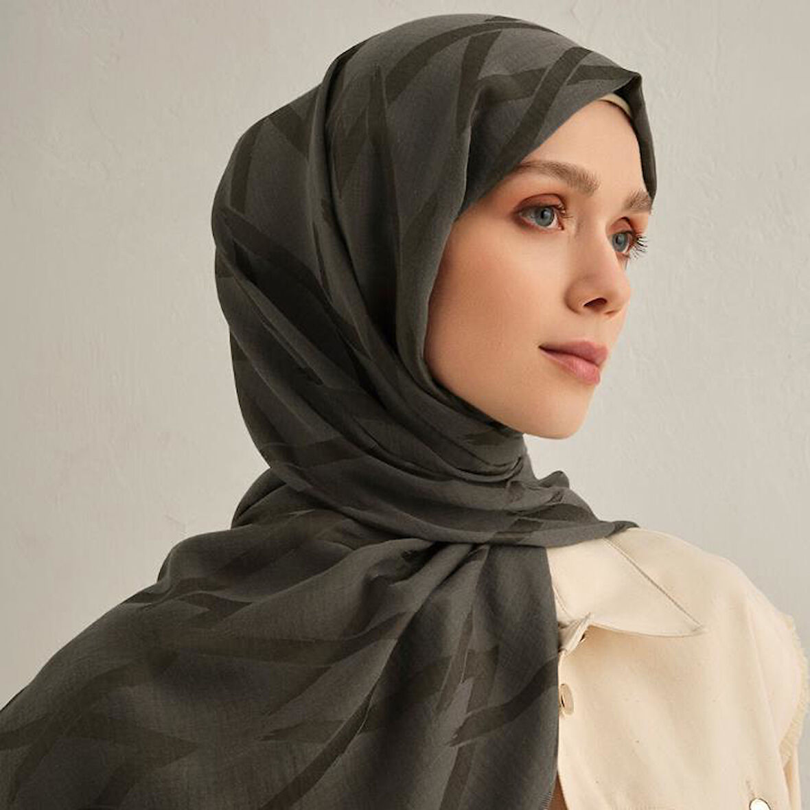 Armine S00OA0444418 18 Lyocell Şal 1