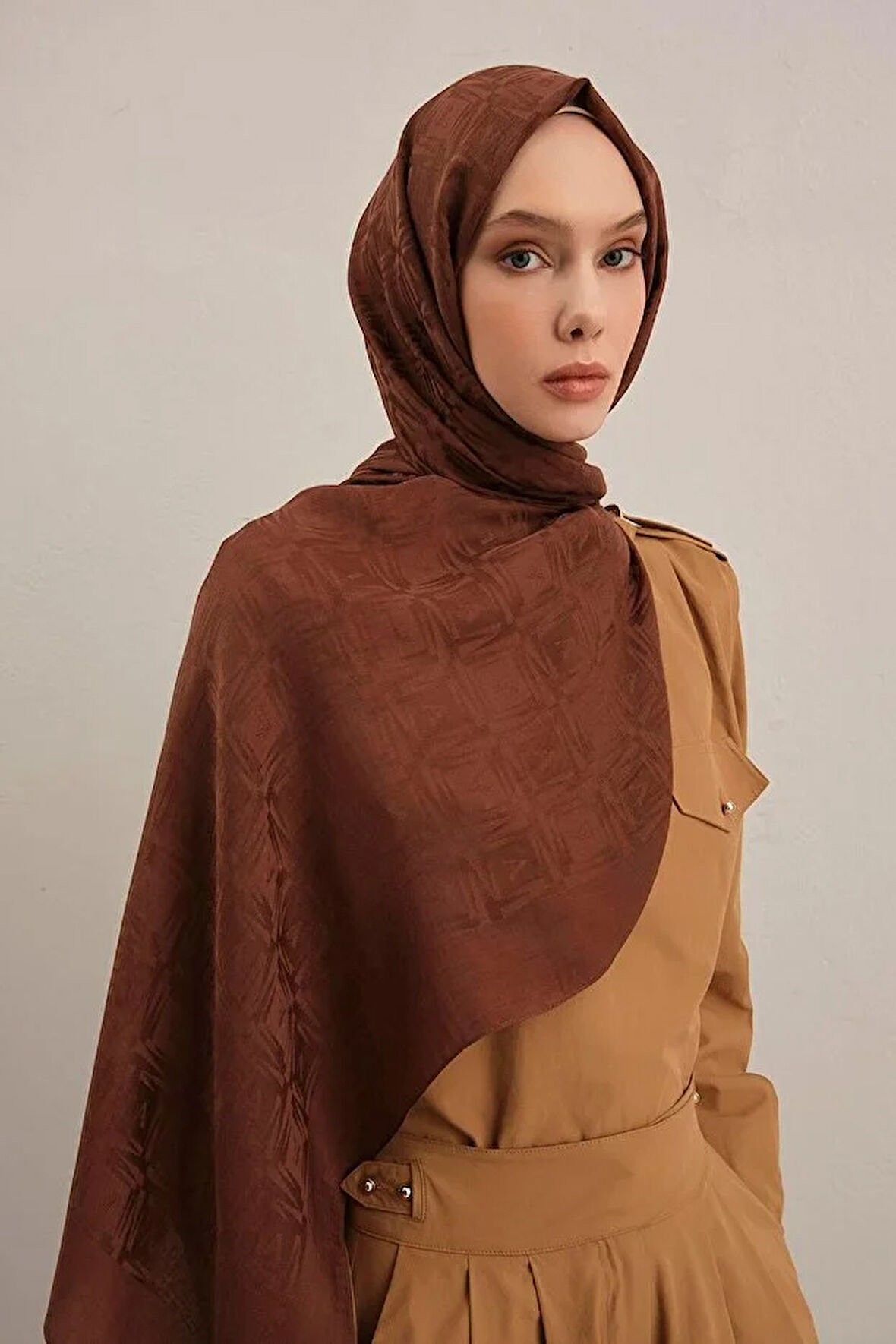 Lyocell Naia Kare Monogram Şal 6