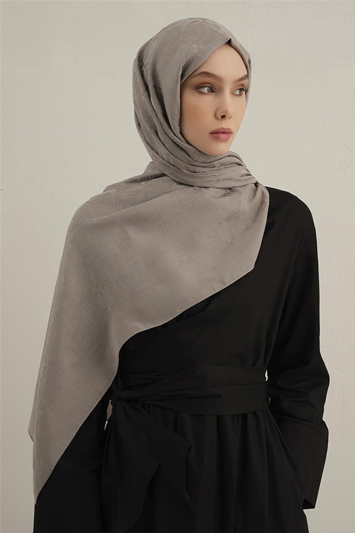 Lyocell Naia Kare Monogram Şal 6