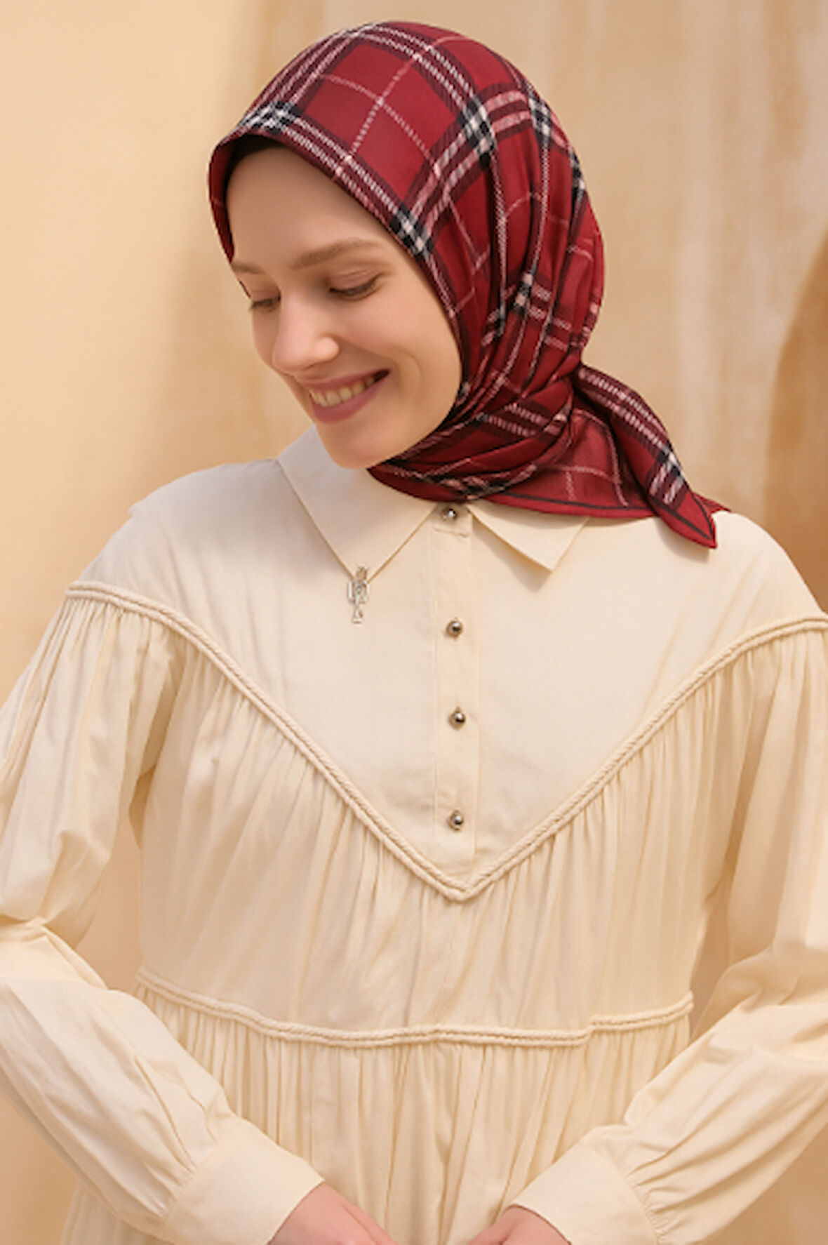 Belli Tivil Saf İpek Eşarp 4122 - 54 Koyu Pembe Ekose Desen