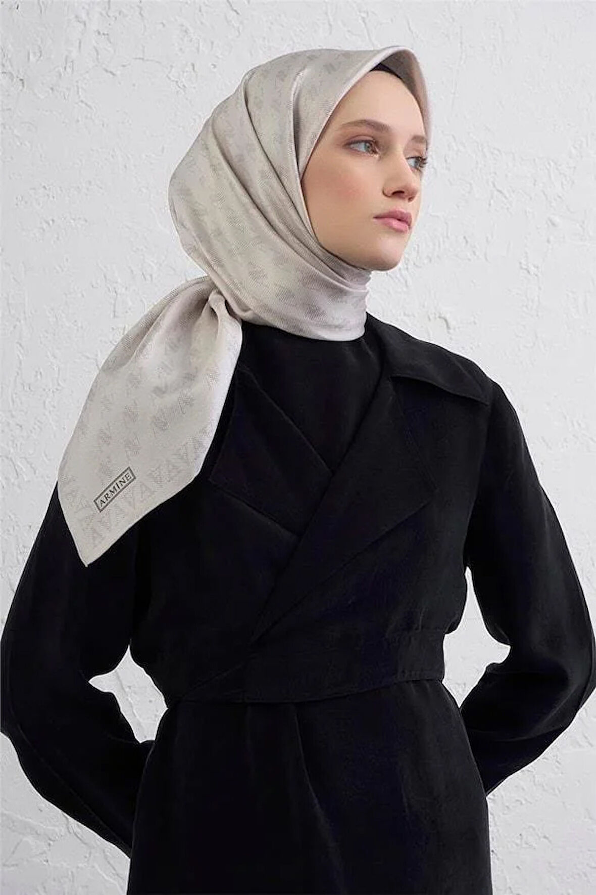 Armine Sura Saf İpek Eşarp 9412 - 86 Krem Karışık Desen