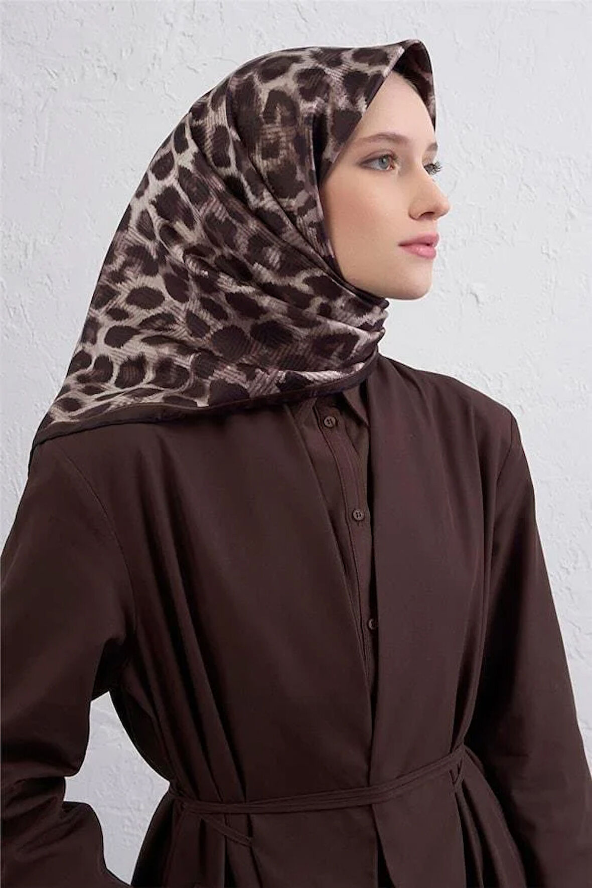 Armine Sura Saf İpek Eşarp 9425 - 53 Koyu Kahverengi Karışık Desen