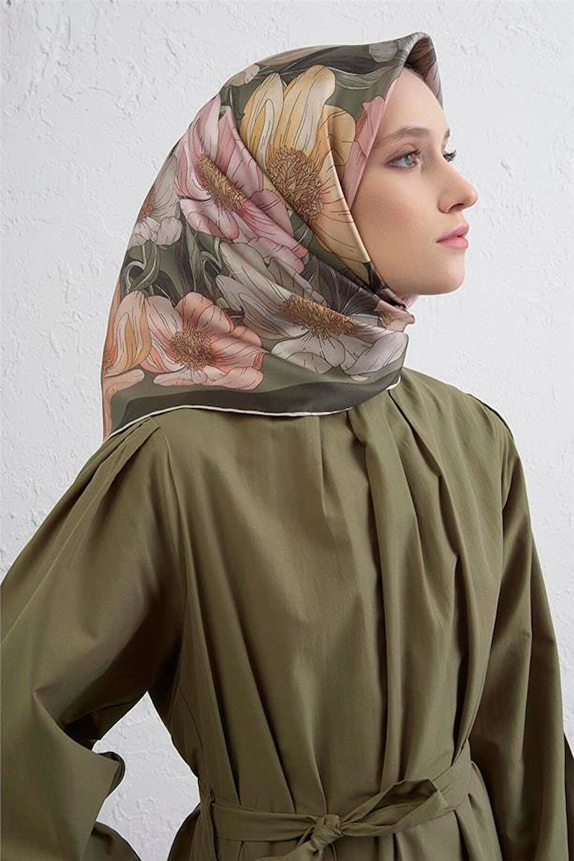 Armine Tivil Saf İpek Eşarp 9403 - 80 Yeşil Karışık Desen