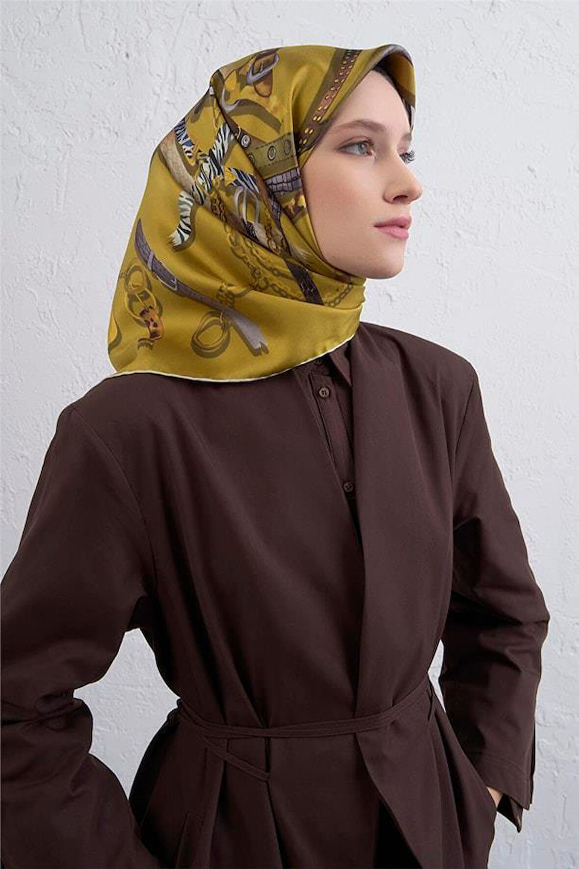 Armine Sura Saf İpek Eşarp 9422 - 52 Hardal Sarı Karışık Desen