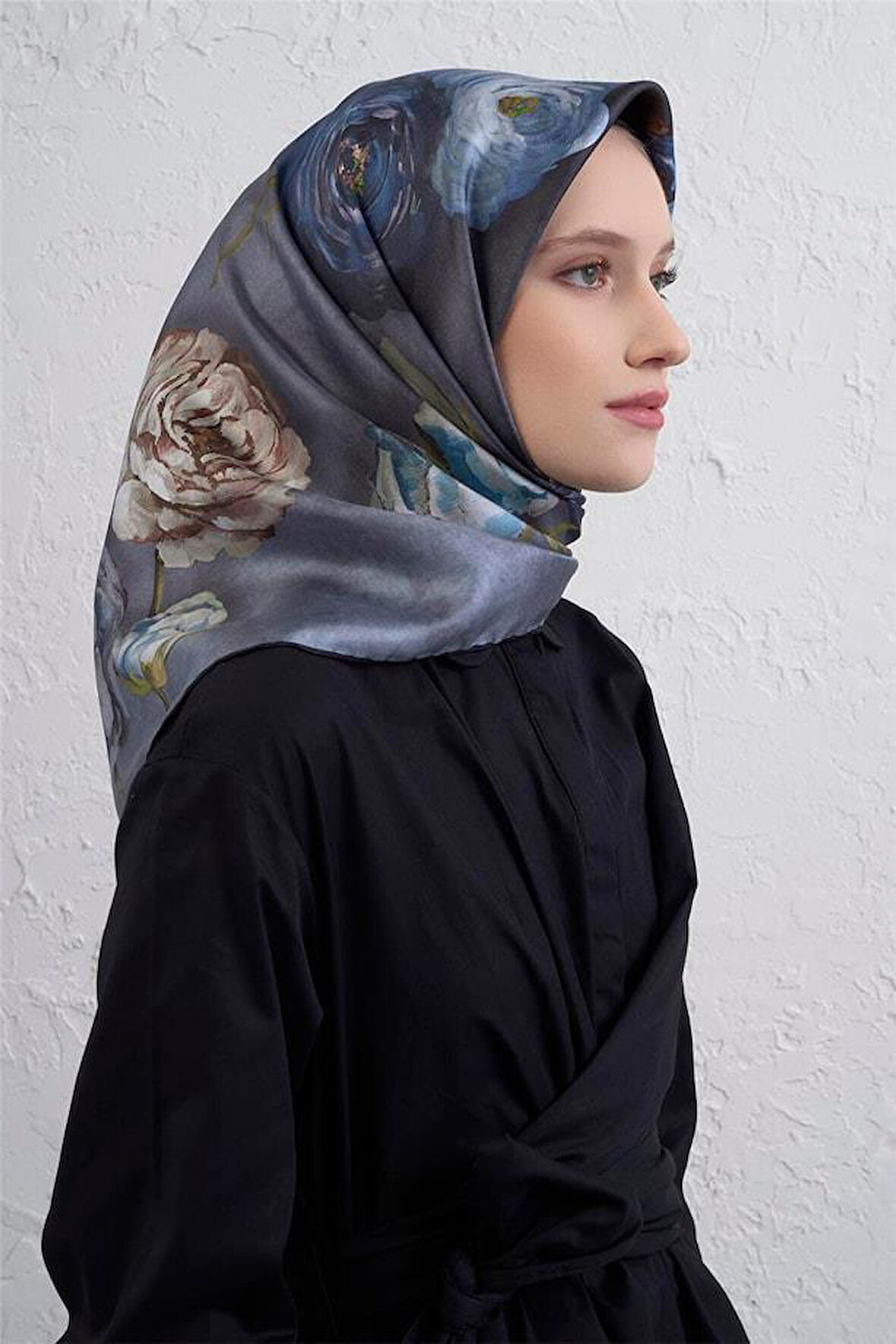 Armine Sura Saf İpek Eşarp 9419 - 36 Mavi Karışık Desen