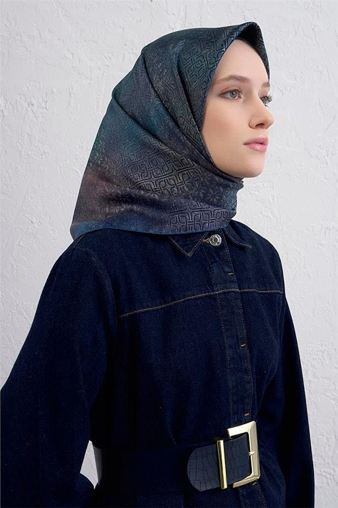 Armine Tivil Saf İpek Eşarp 9437 - 10 Mavi Karışık Desen