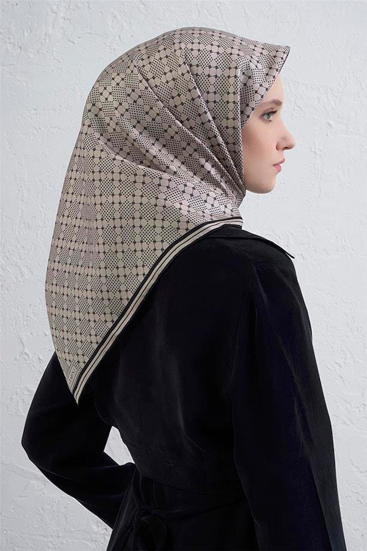 Armine Tivil Saf İpek Eşarp 9440 - 52 Vizon Puantiye Desen