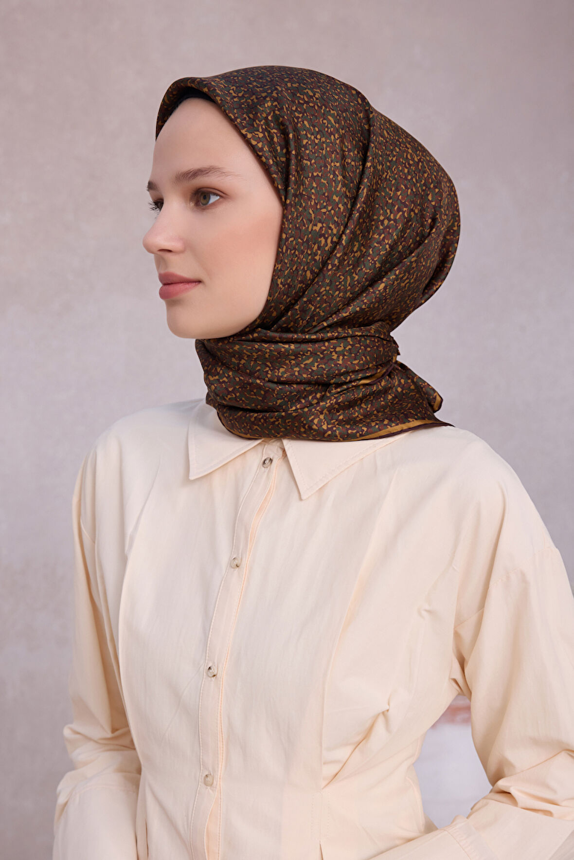 Çiçek Desen İpek Twill Eşarp 4208D01