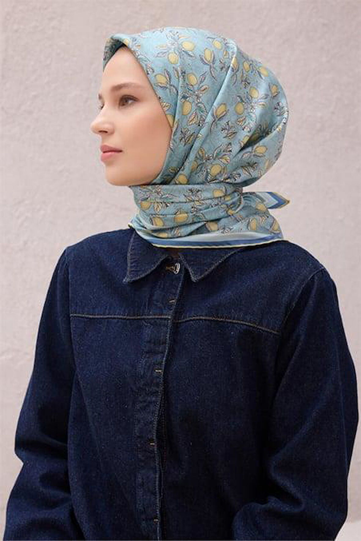 Belli Tivil Saf İpek Eşarp 4212 - 34 Mavi Limon Desen