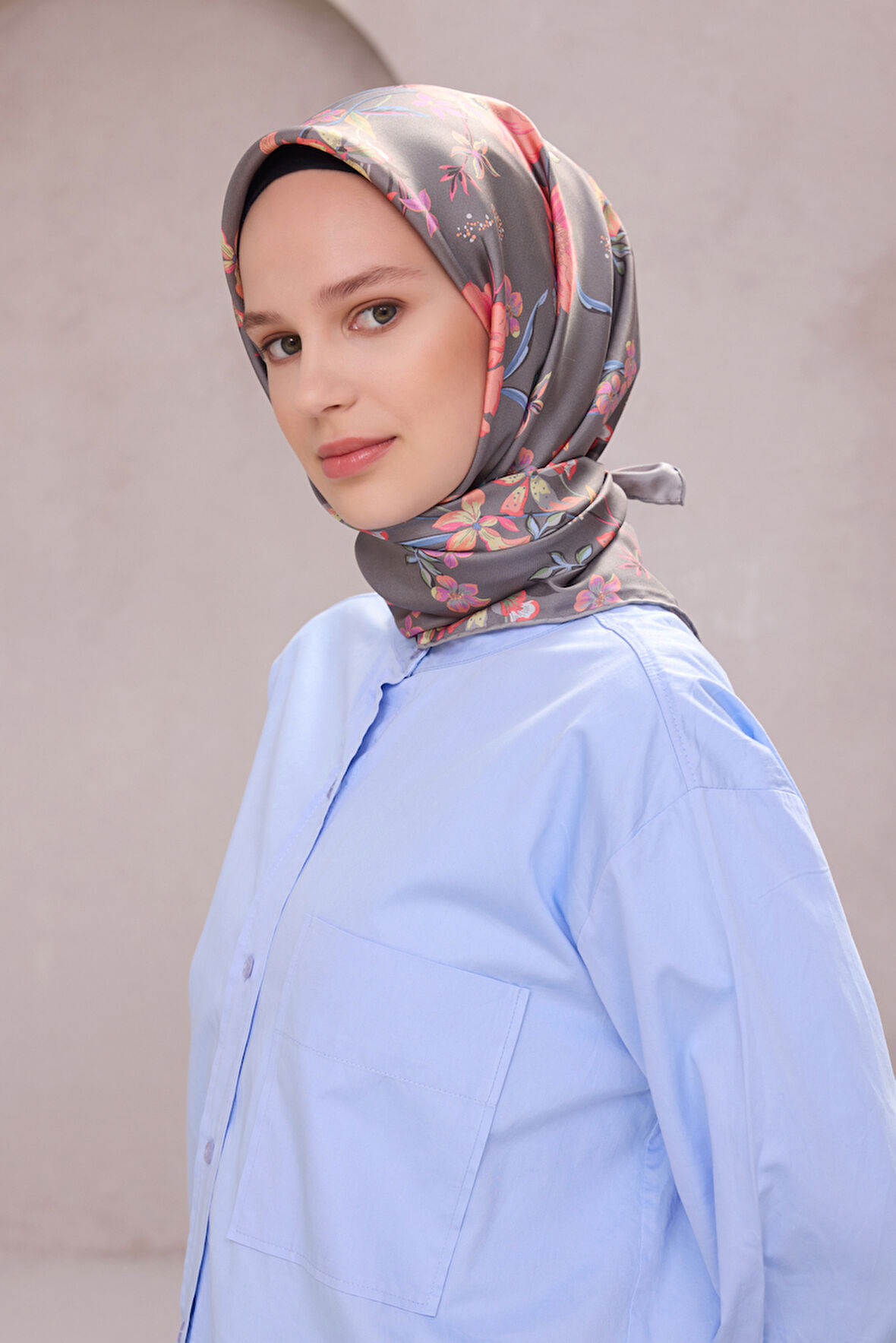 Çiçek Desen İpek Twill Eşarp 4210D01