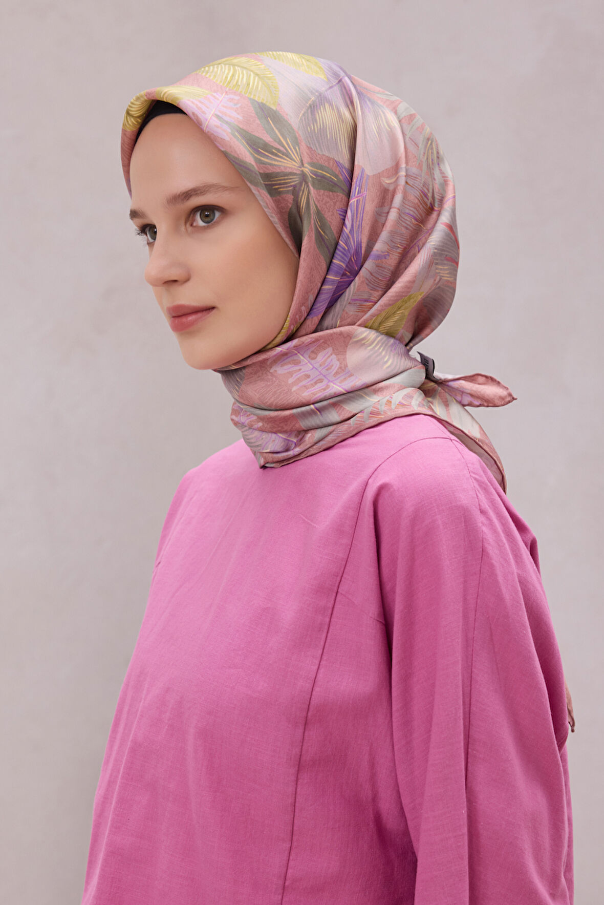 Saf İpek Twill Eşarp 4225D01