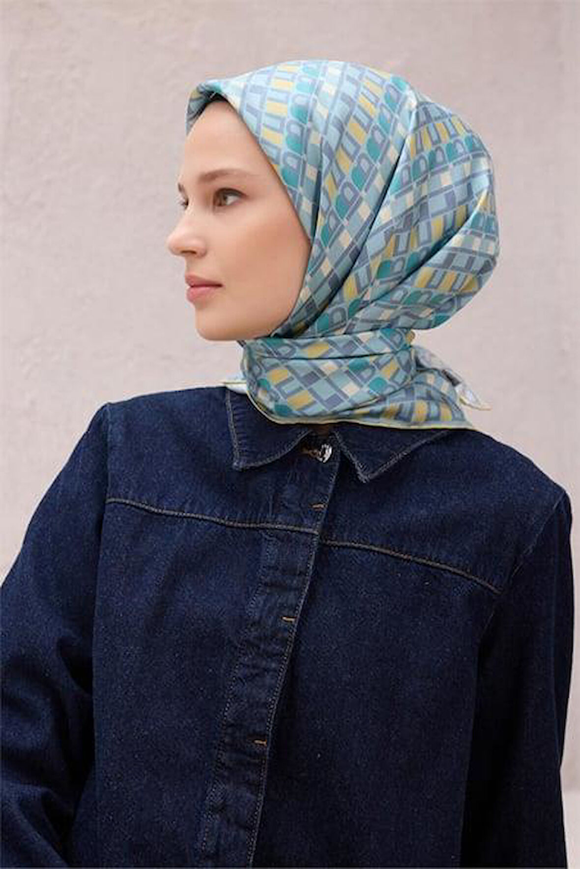 Belli Tivil Saf İpek Eşarp 4223 - 38 Turkuaz Harf Desen