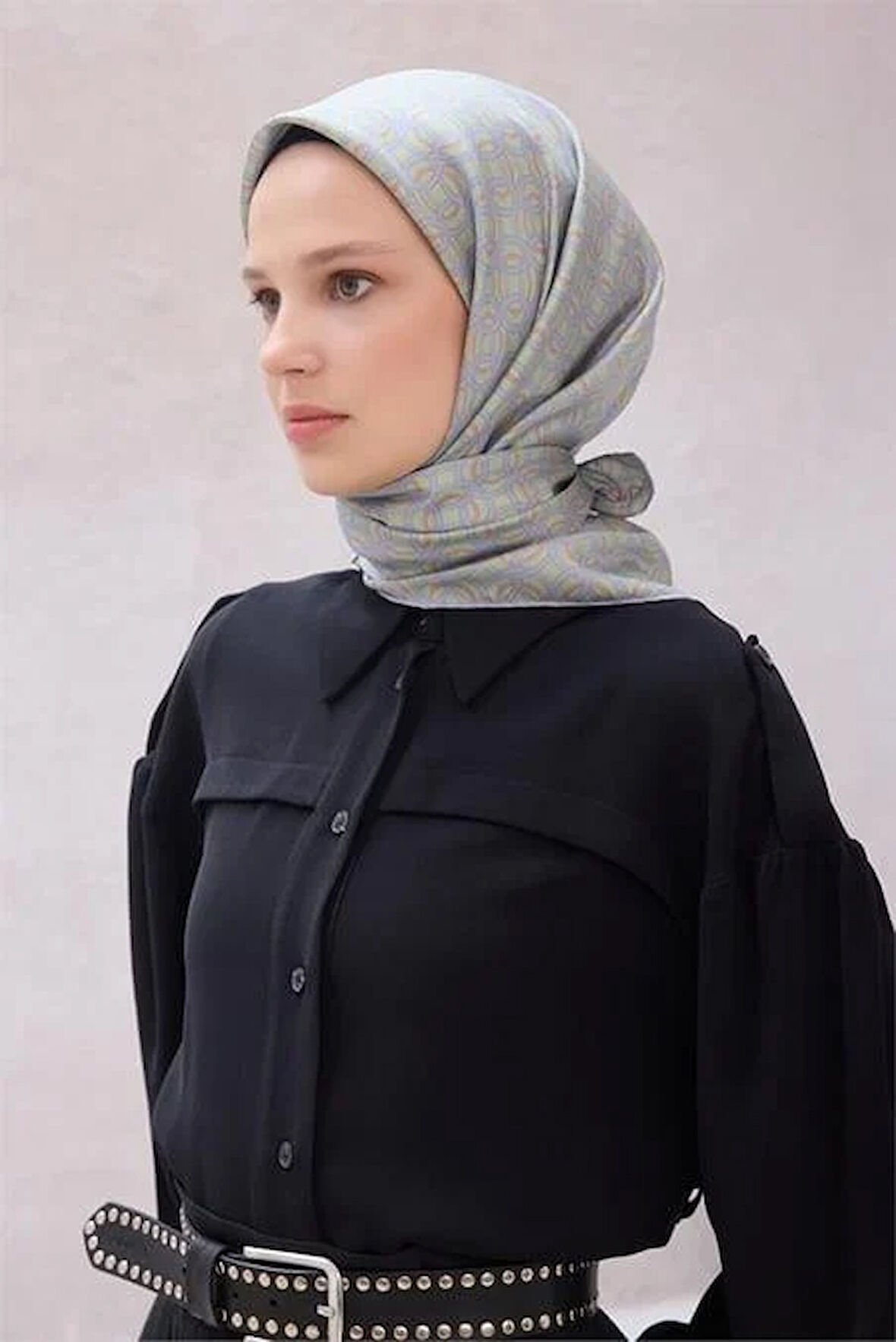 Belli Tivil Saf İpek Eşarp 4215 - 63 Mint Yeşili Soyut Desen