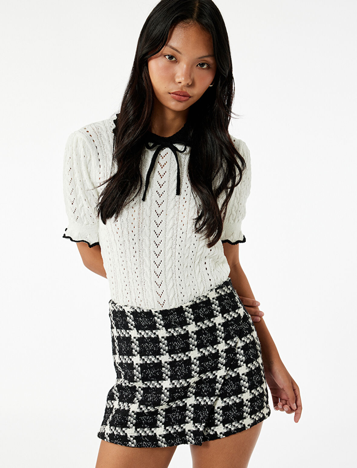 Kısa Kollu Bebe Yaka Fiyonklu Ajurlu Triko Kazak