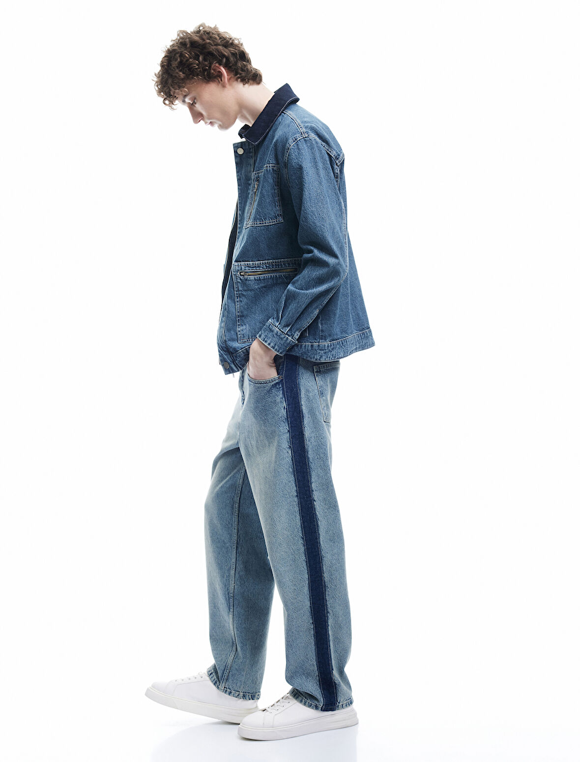 Pamuklu Oversize Uzun Kollu Fermuar Detaylı Denim Ceket