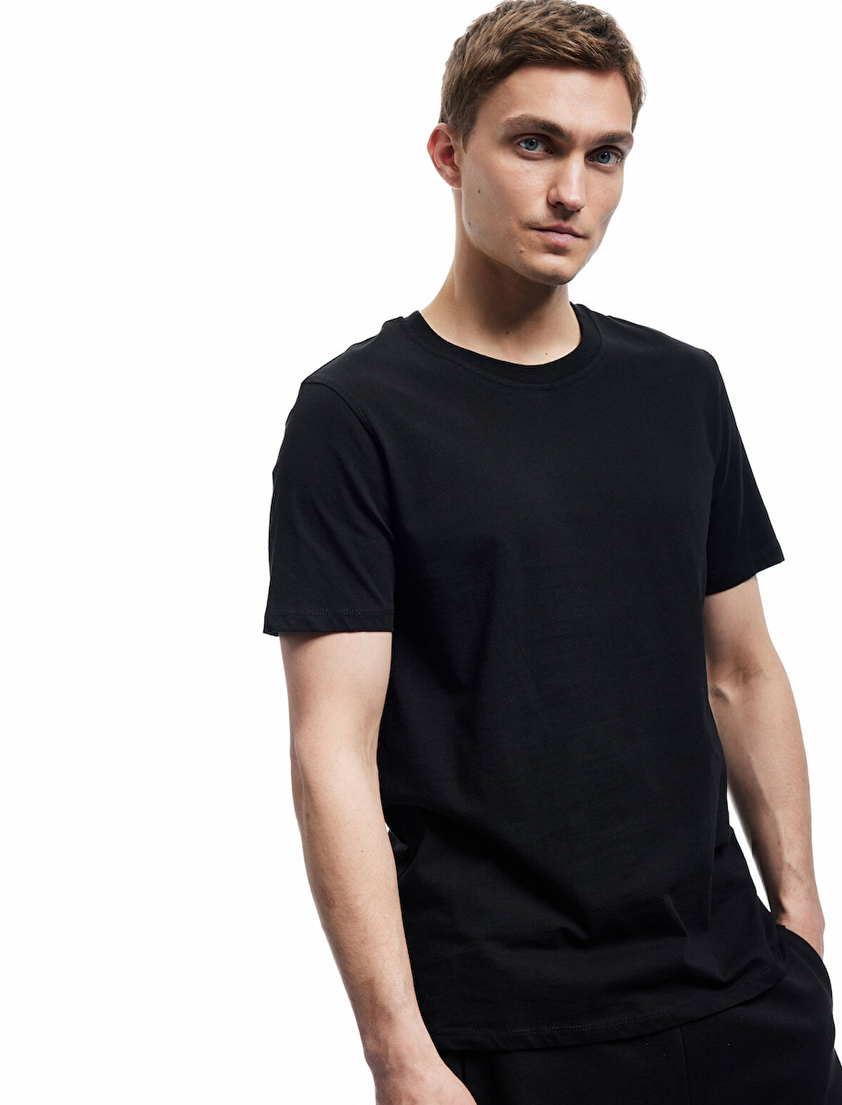 Pamuklu Kısa Kollu Bisiklet Yaka Erkek Basic Tişört