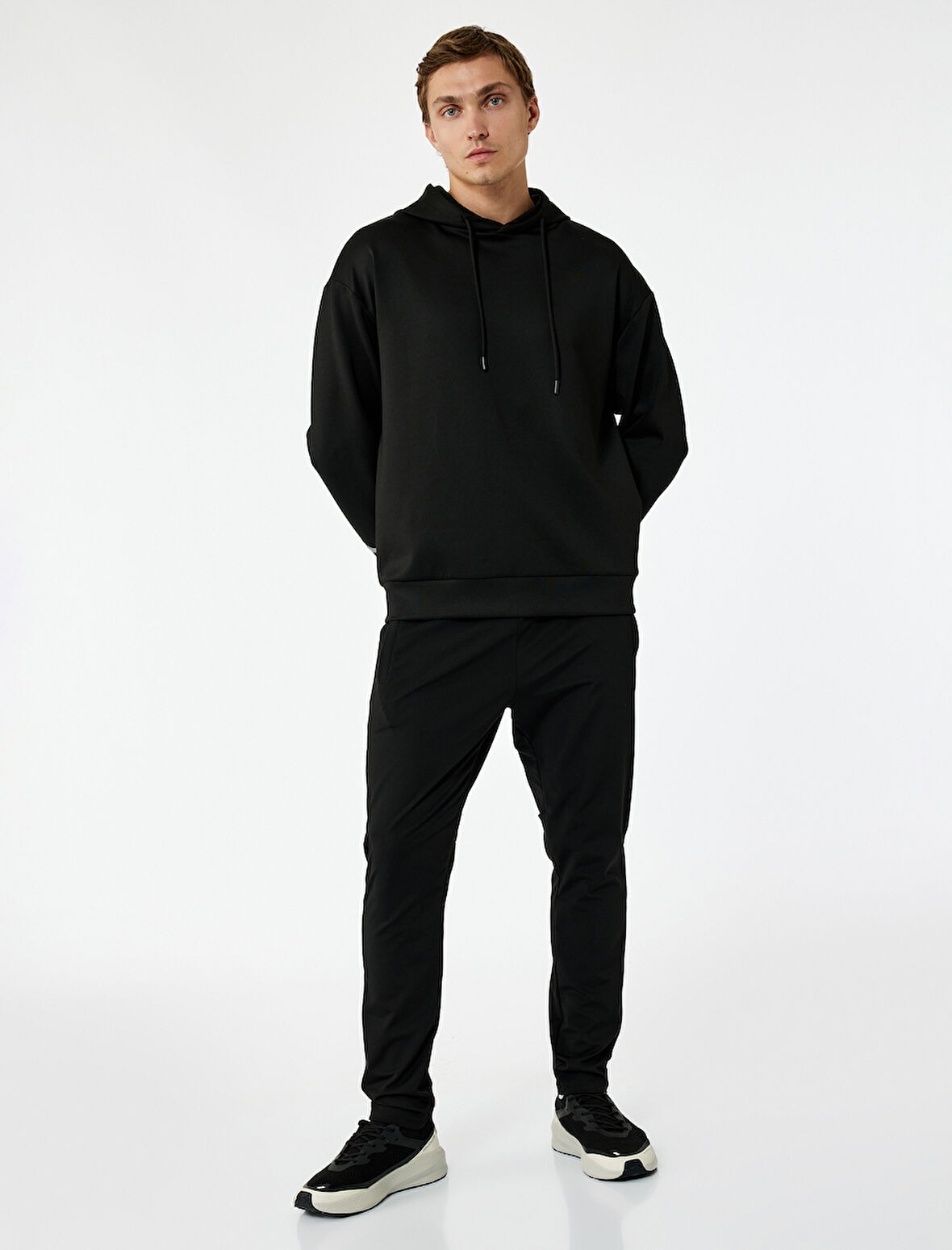 Beli Bağcıklı Biyeli Cep Detaylı Spor Eşofman Altı