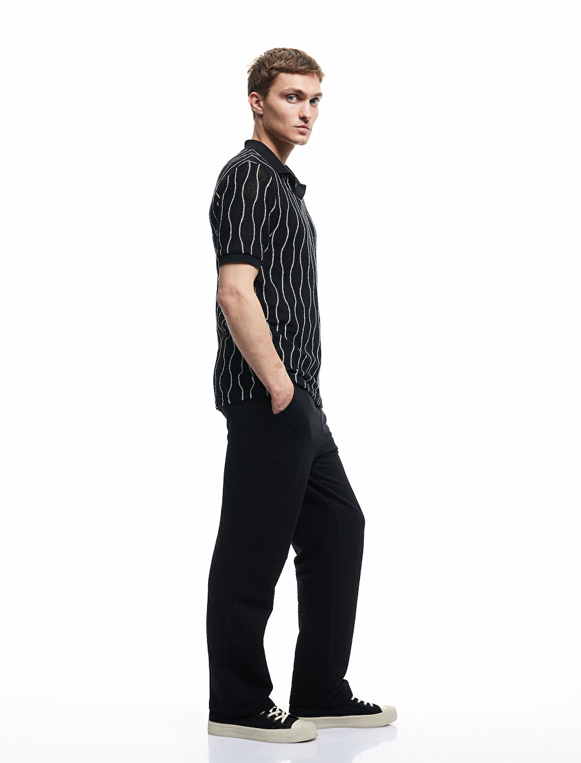 Pamuklu Dokulu Cep Detaylı Beli Bağcıklı Eşofman Altı