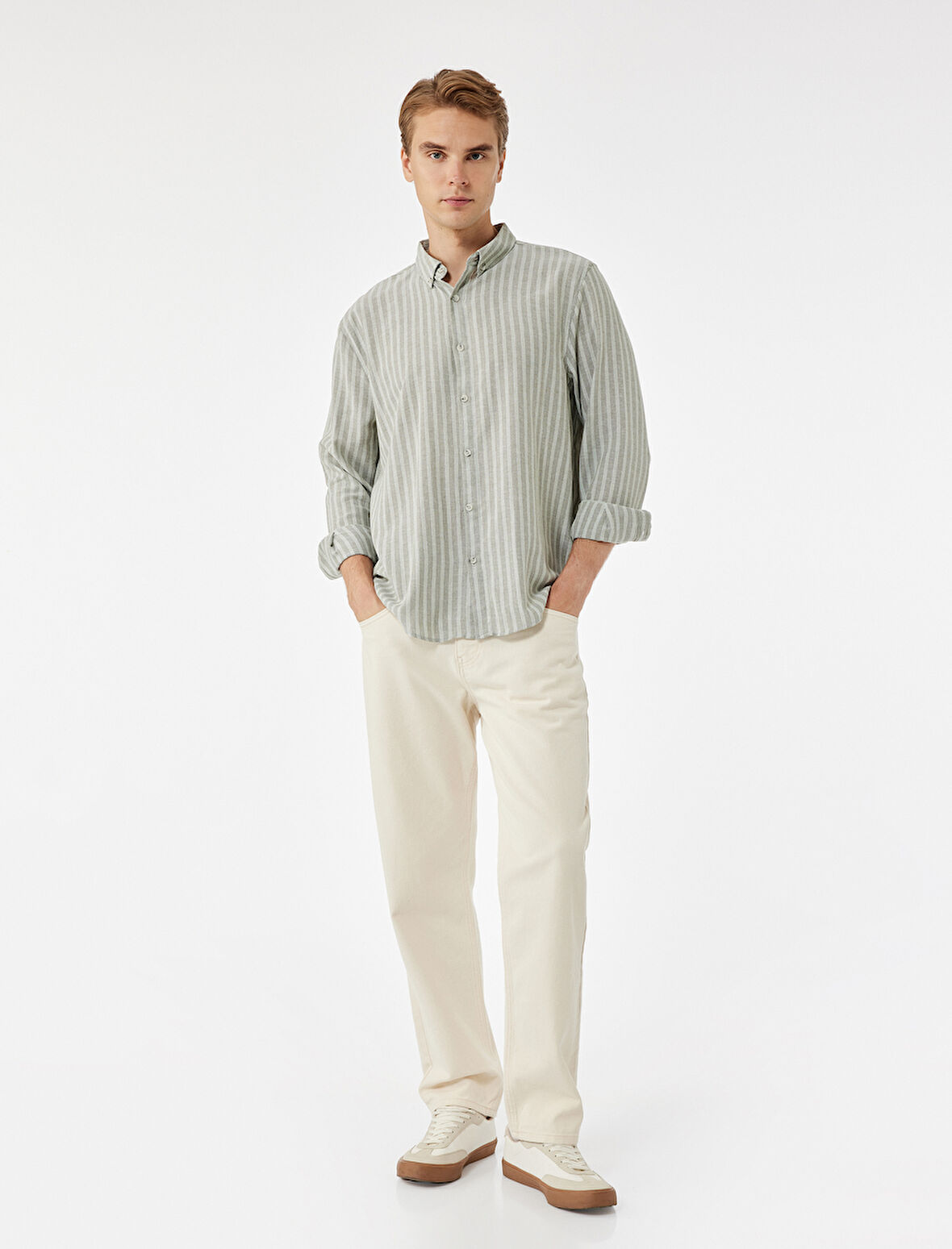 Düğmeli Yaka Pamuklu Regular Fit Uzun Kollu Gömlek