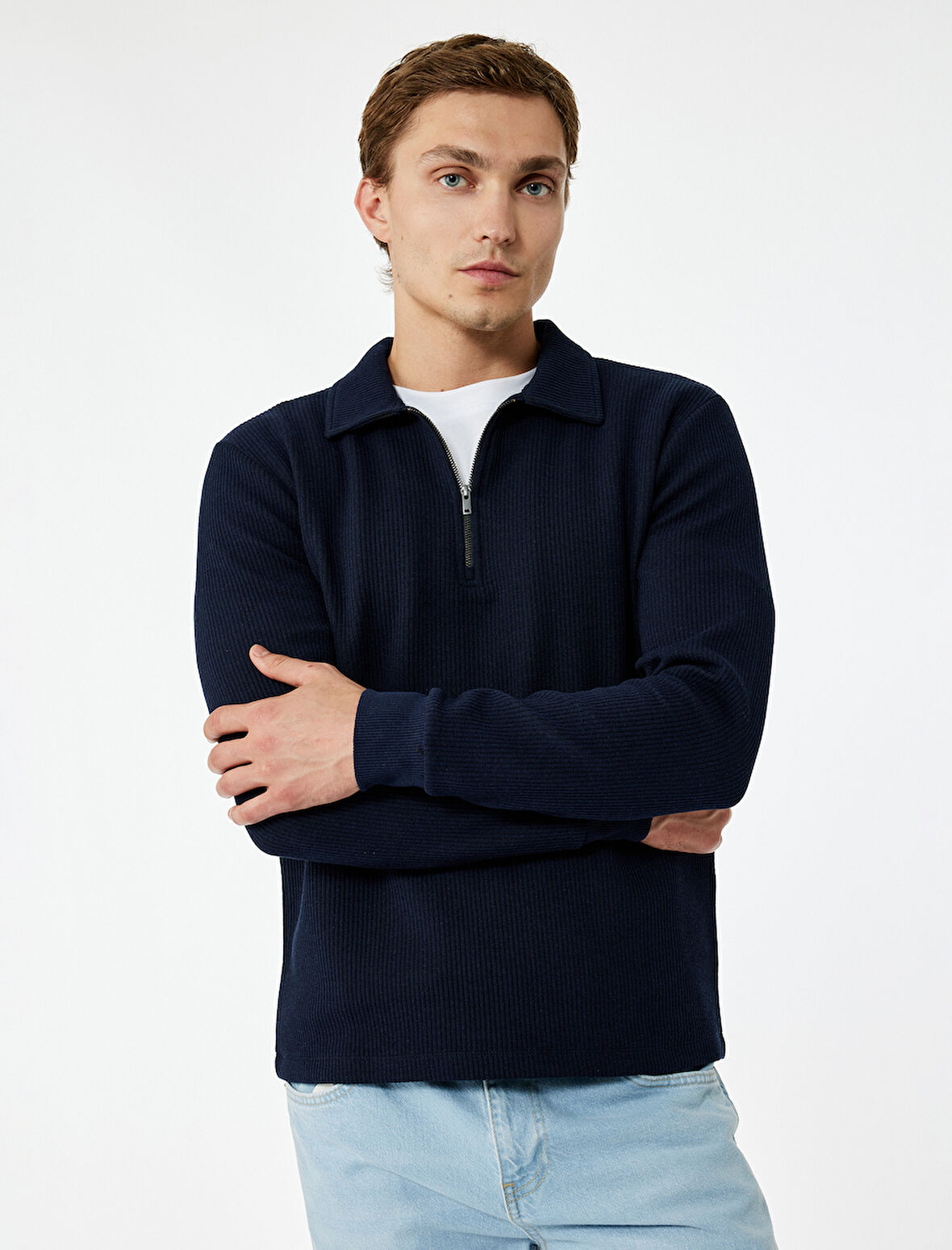 Uzun Kollu Basic Dokulu Yarım Fermuarlı Polo Yaka Sweatshirt