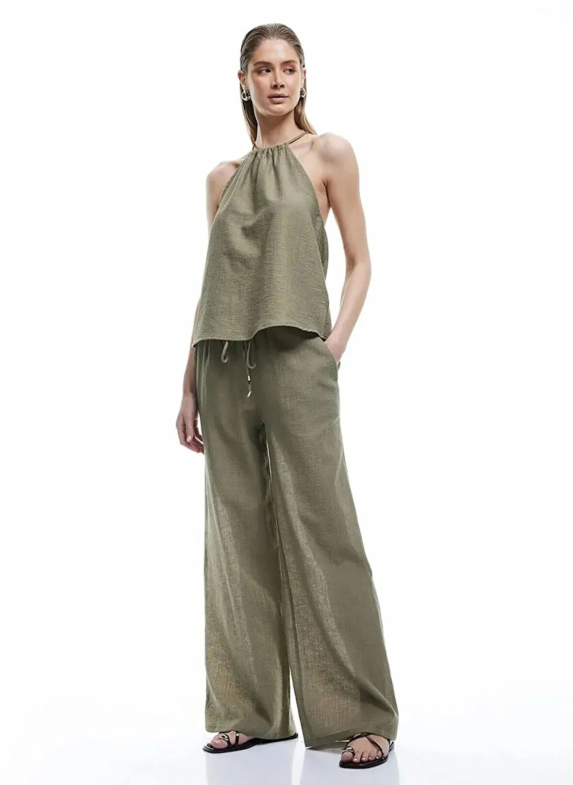 Koton x Sima Tarkan Haki Kadın Atlet 5SAK30047EW